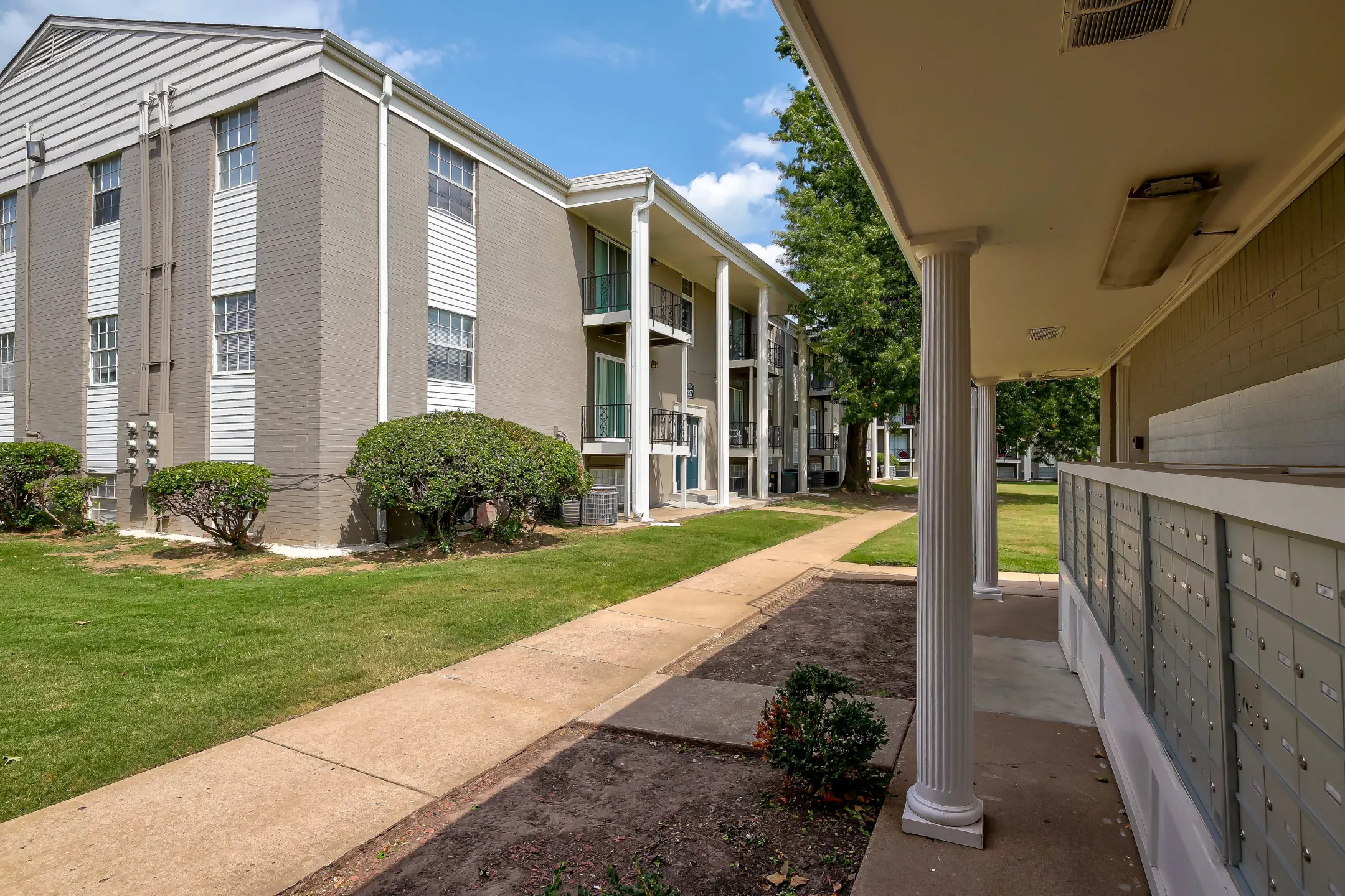 Crossings at Midtown Apartments - Tulsa, OK 74135