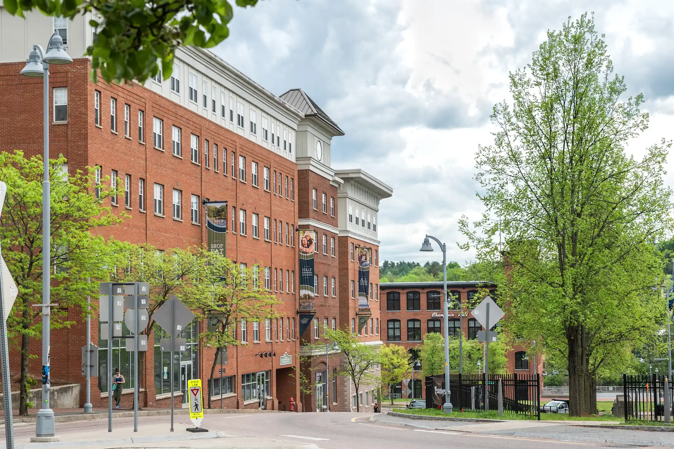 Building - Spinner Place - Winooski, VT