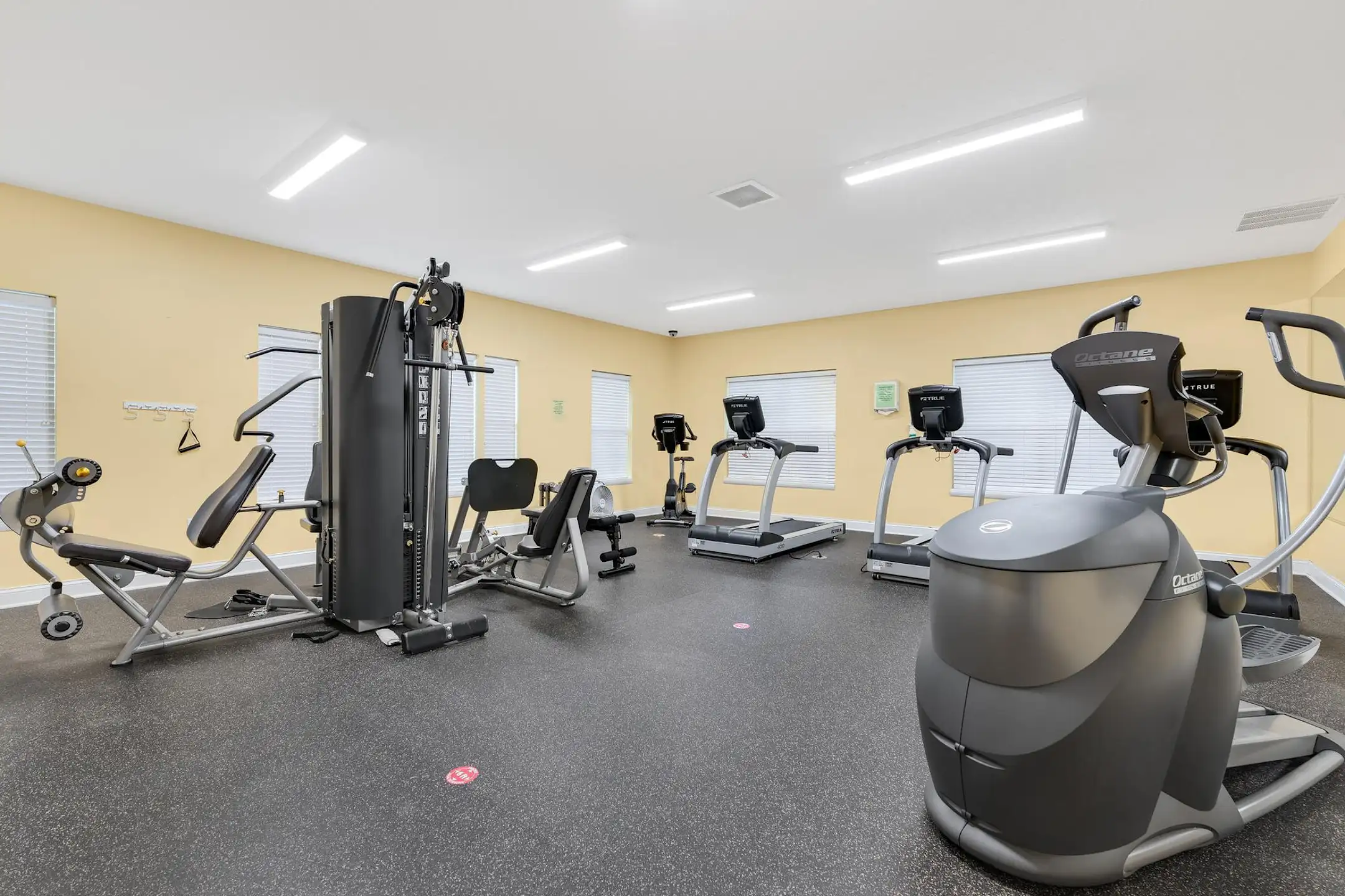 Evergreen Farms Apartments Olmsted Falls, OH 44138