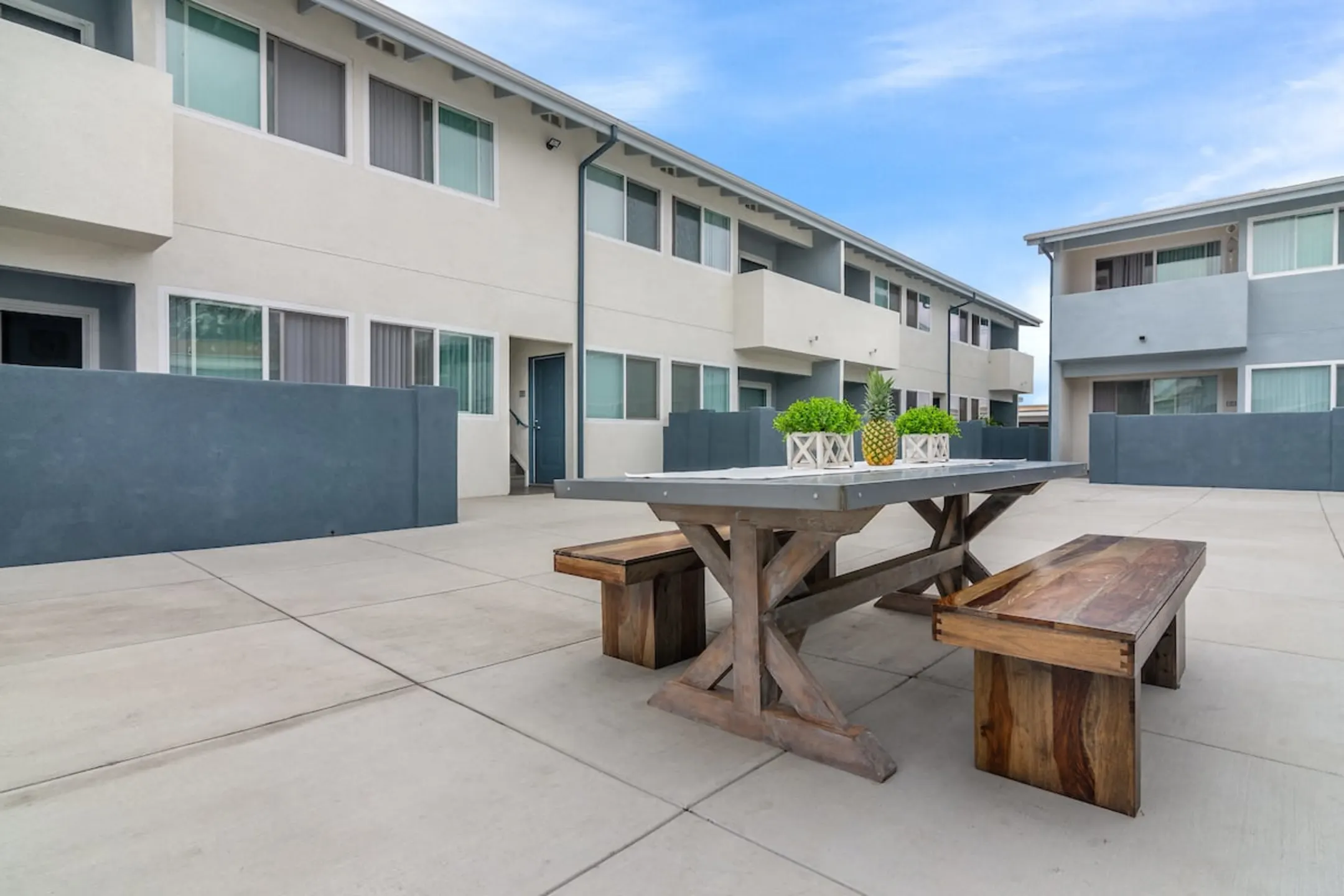 Patio / Deck - Park Apartments - Norwalk, CA