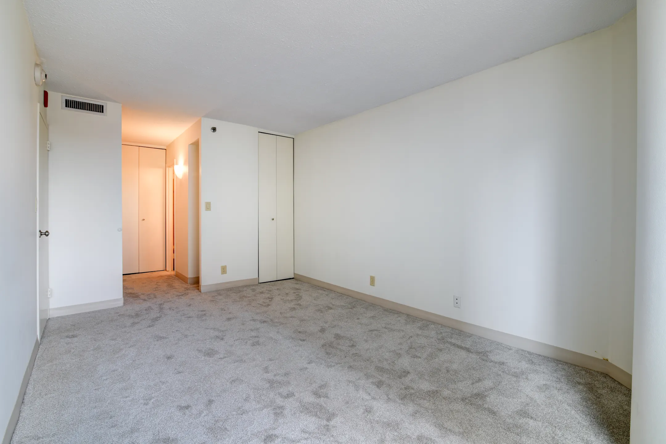 Bedroom - The Greenhouse Apartments - Boston, MA
