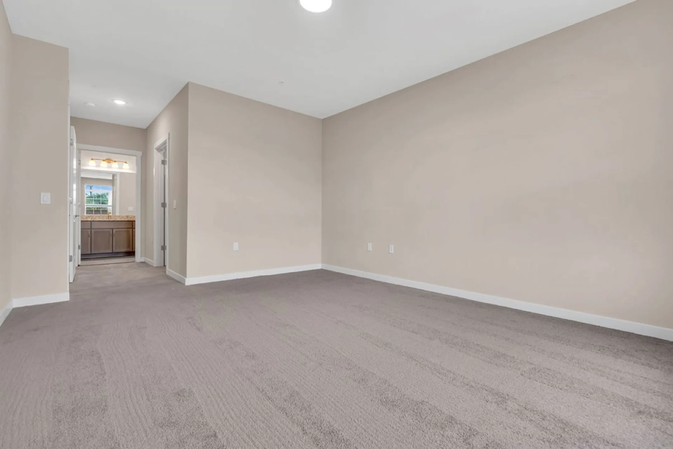 Meadows at Montgomery Apartments Belle Mead, NJ 08502