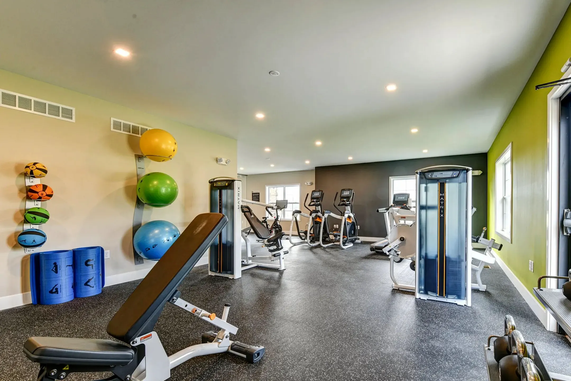 Fitness Weight Room - Woodland Hills - Middletown, PA