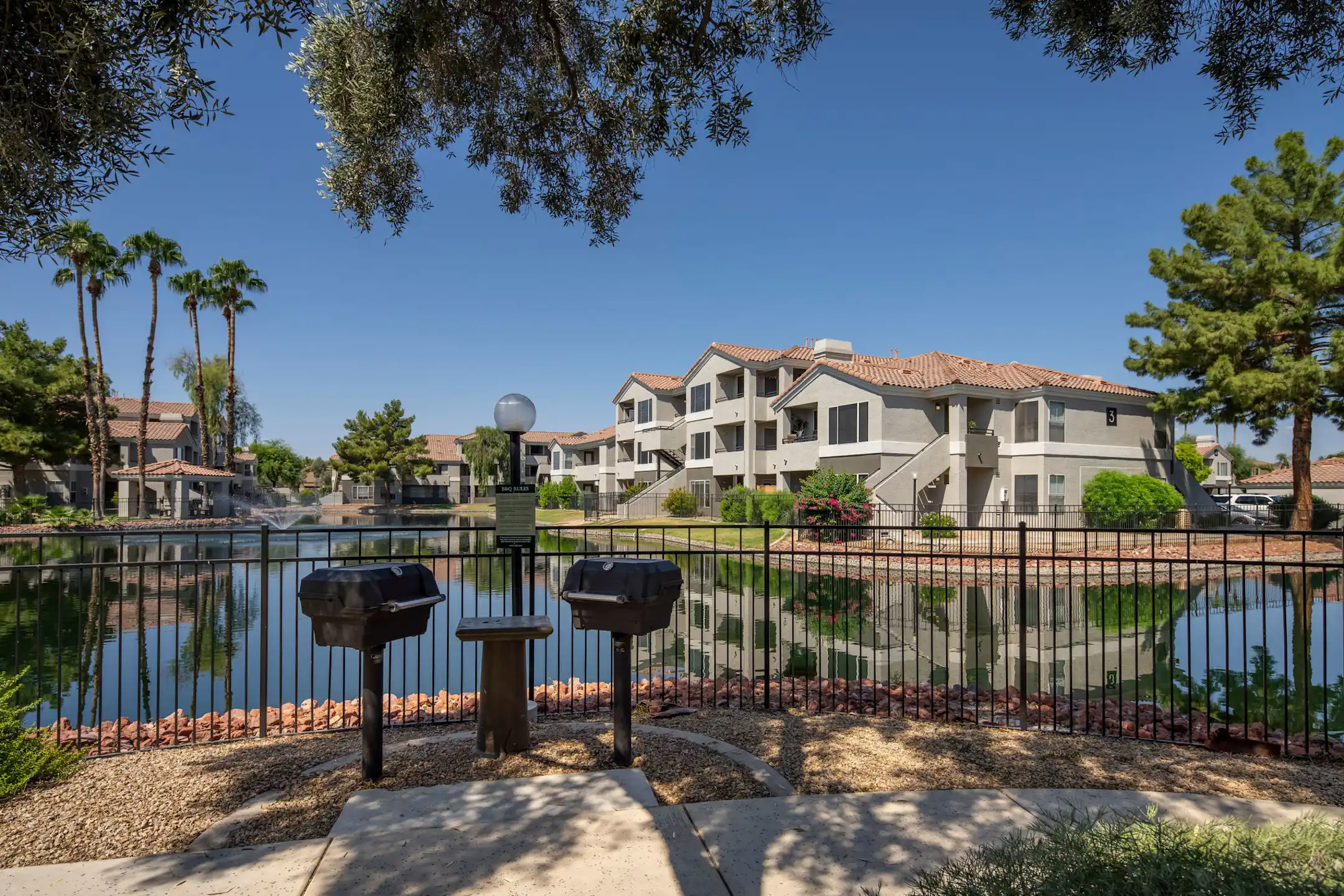 The Lakes at Arrowhead Ranch Apartments Glendale, AZ 85308