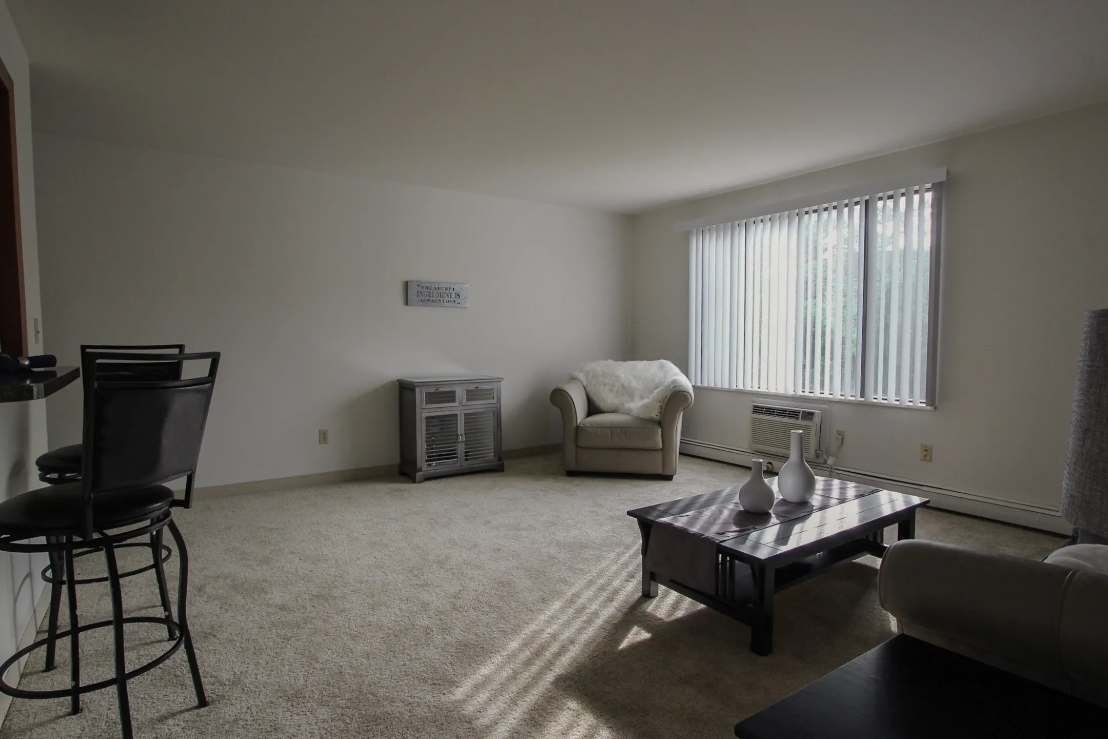 Living Room - Greenbrook Apartments - Greenfield, WI