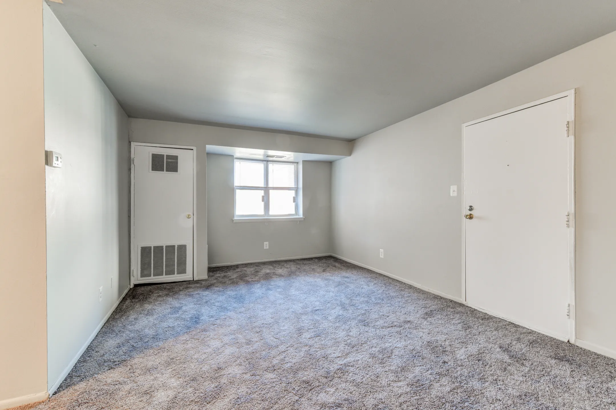 The Courtyards at Bensalem Apartments - Bensalem, PA 19020