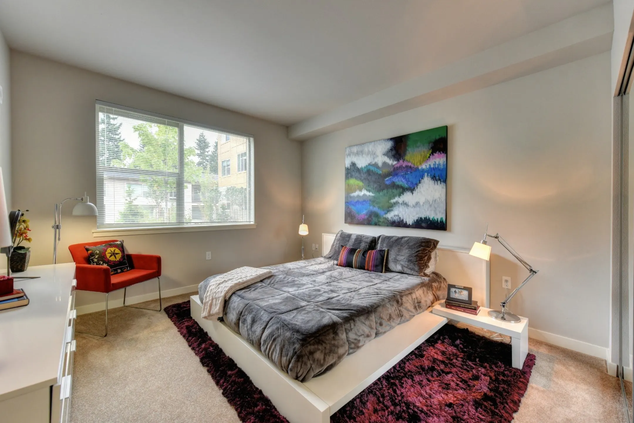 Bedroom - The Madison Bellevue - Bellevue, WA