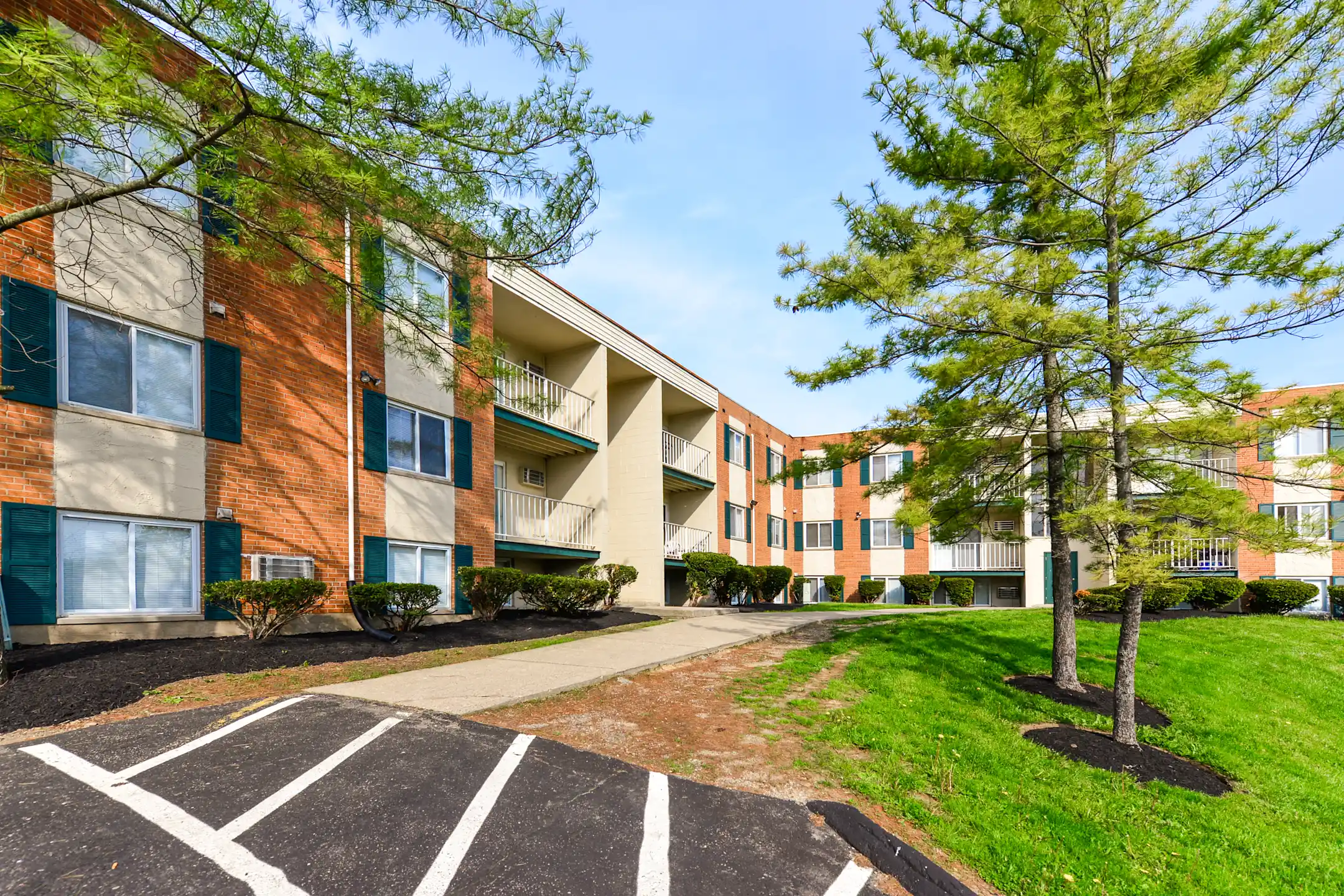 Winton Woods Apartments 4880 Winton Rd Cincinnati, OH Apartments