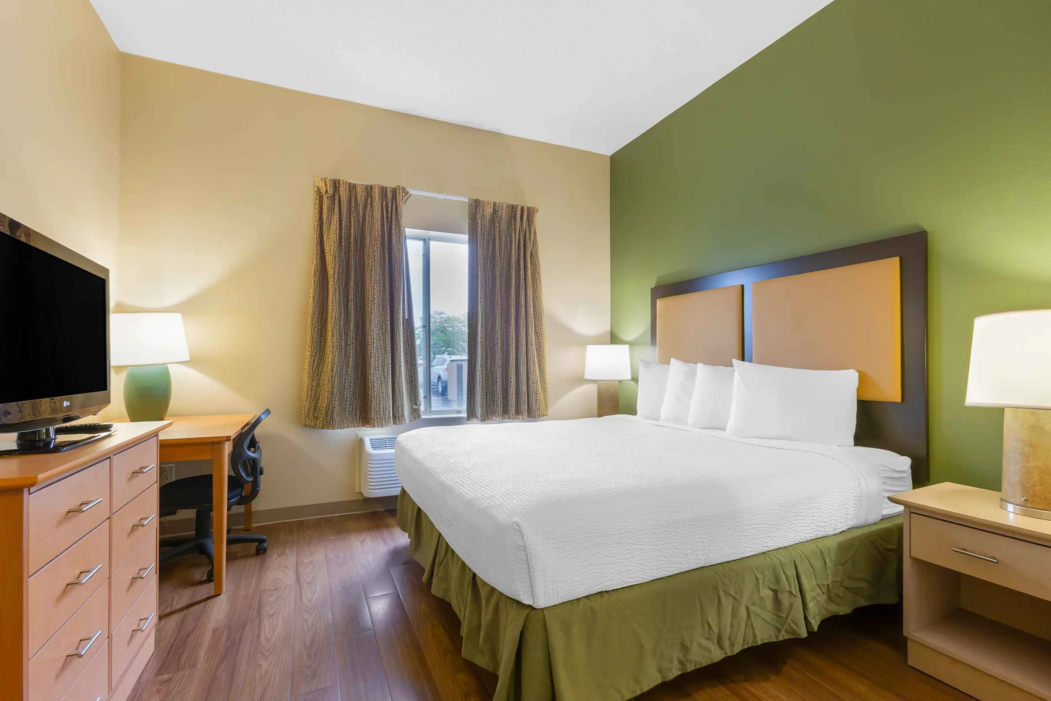 Furnished Studio Findlay Tiffin Avenue Apartments Findlay, OH 45840