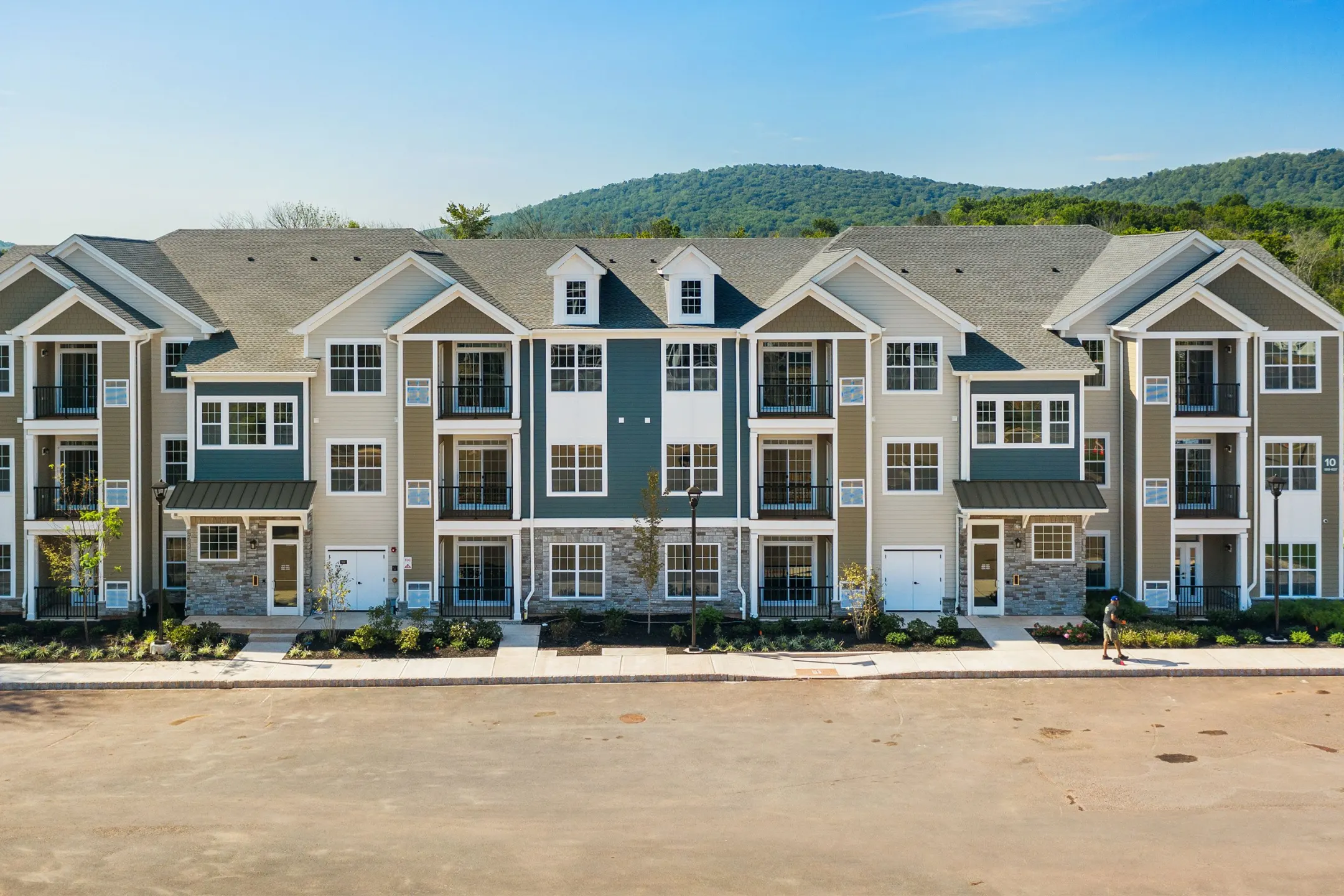 The Ridge at Readington Apartments Whitehouse Station, NJ 08889