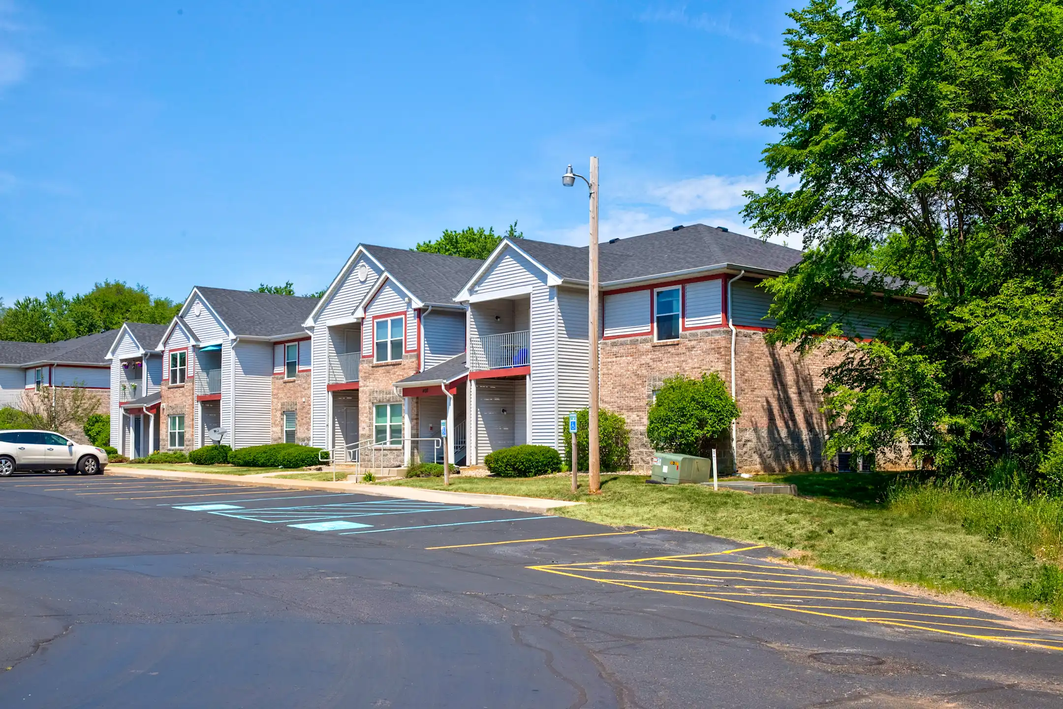 Spring Lake Apartments Granger, IN 46530