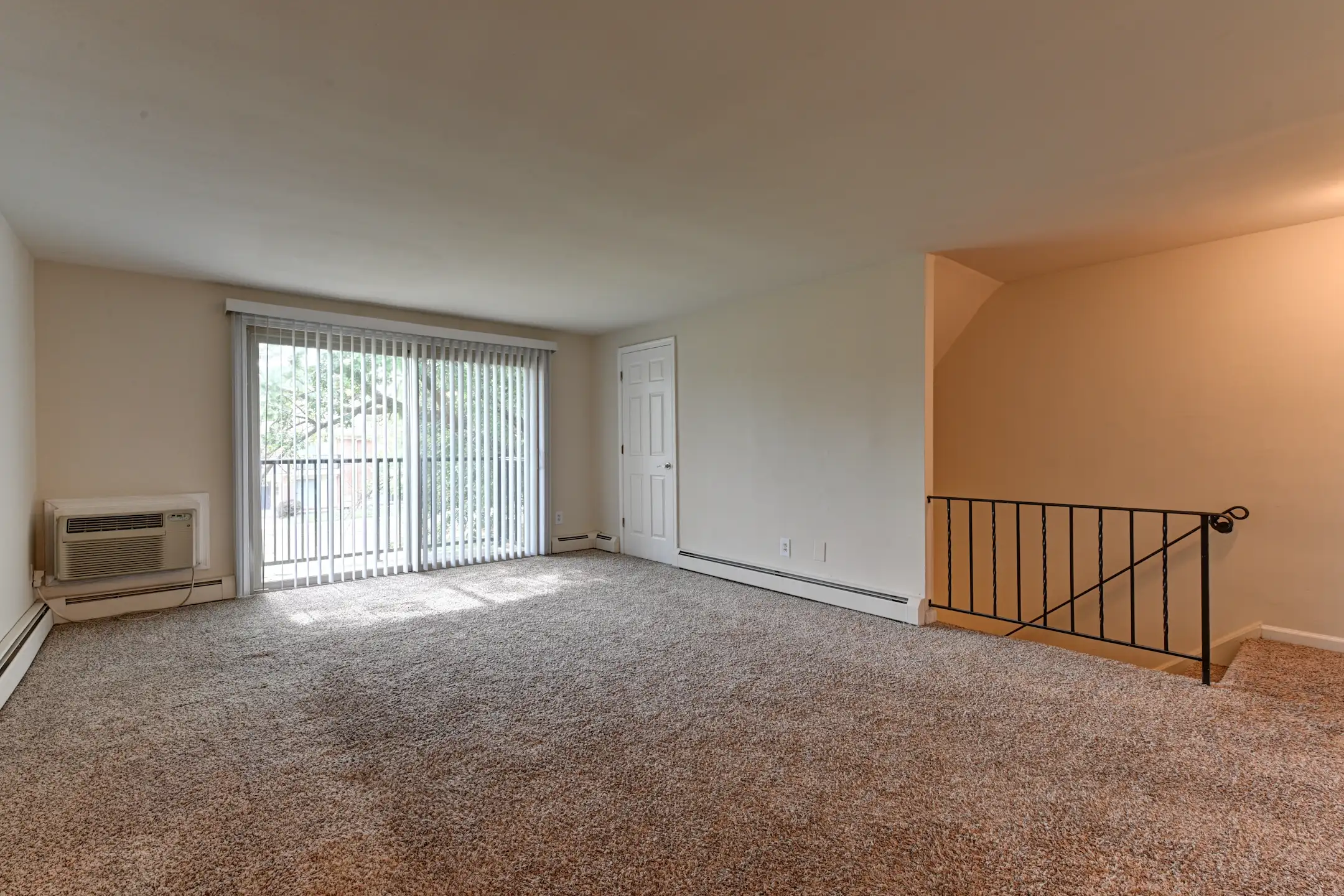 New Orleans Park Apartments Secane, PA 19018