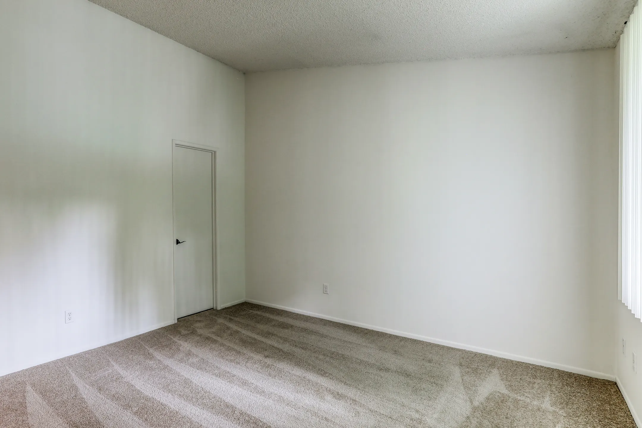 Bedroom - Aspen Village - Santa Ana, CA