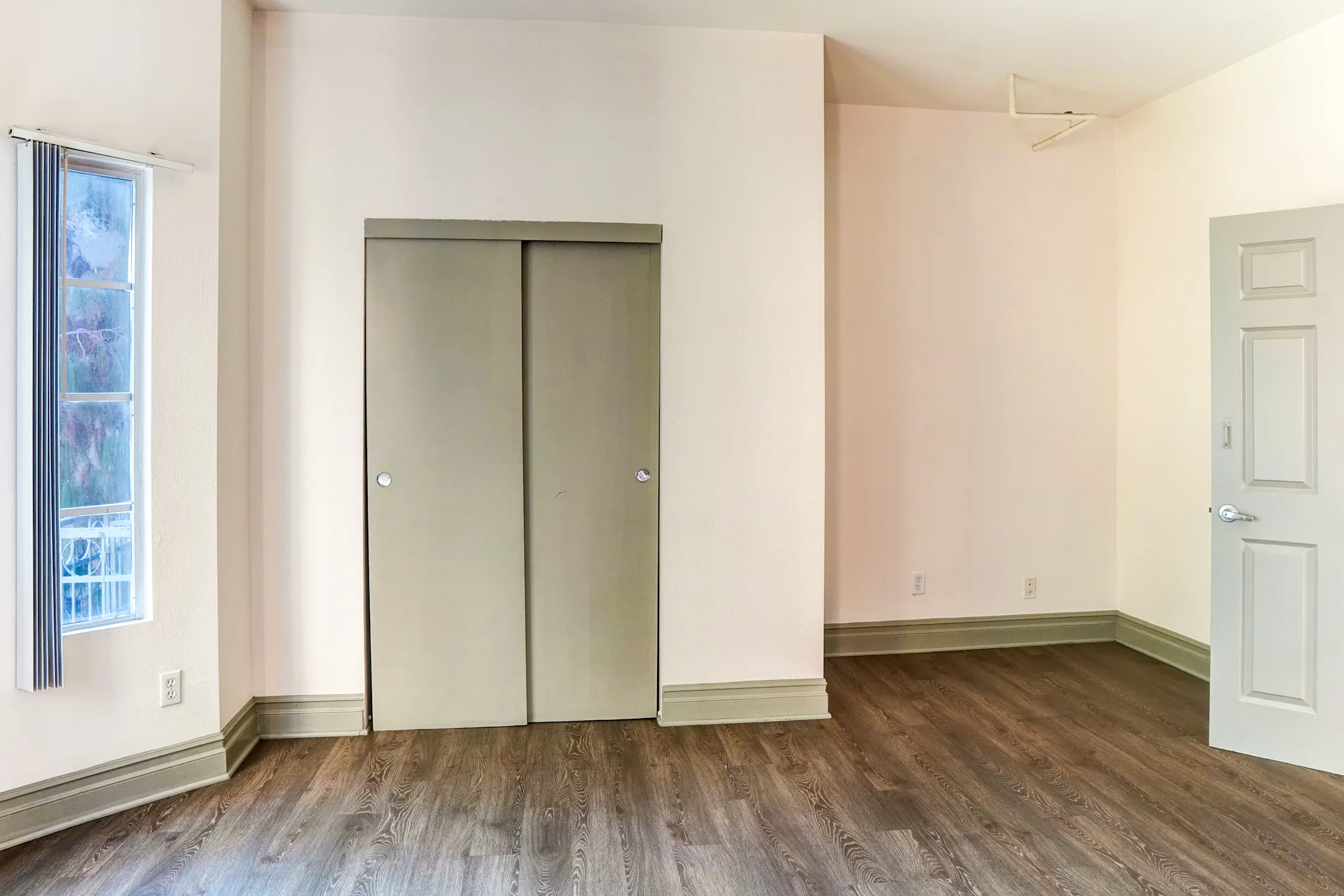 Virgil Apartments 615 South Virgil Avenue Los Angeles, CA