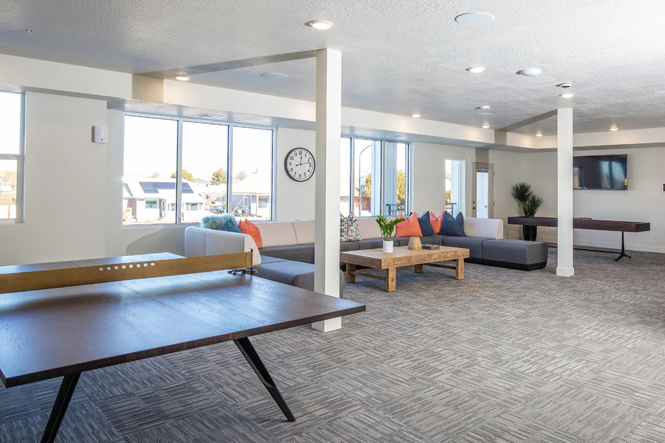 The ARLO Apartments Syracuse, UT 84075