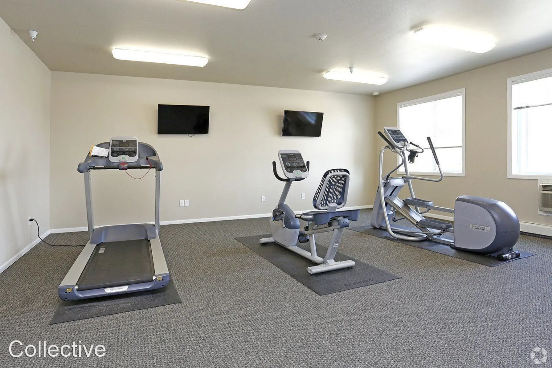 Fitness Weight Room - Crystal Creek Place - Fargo, ND