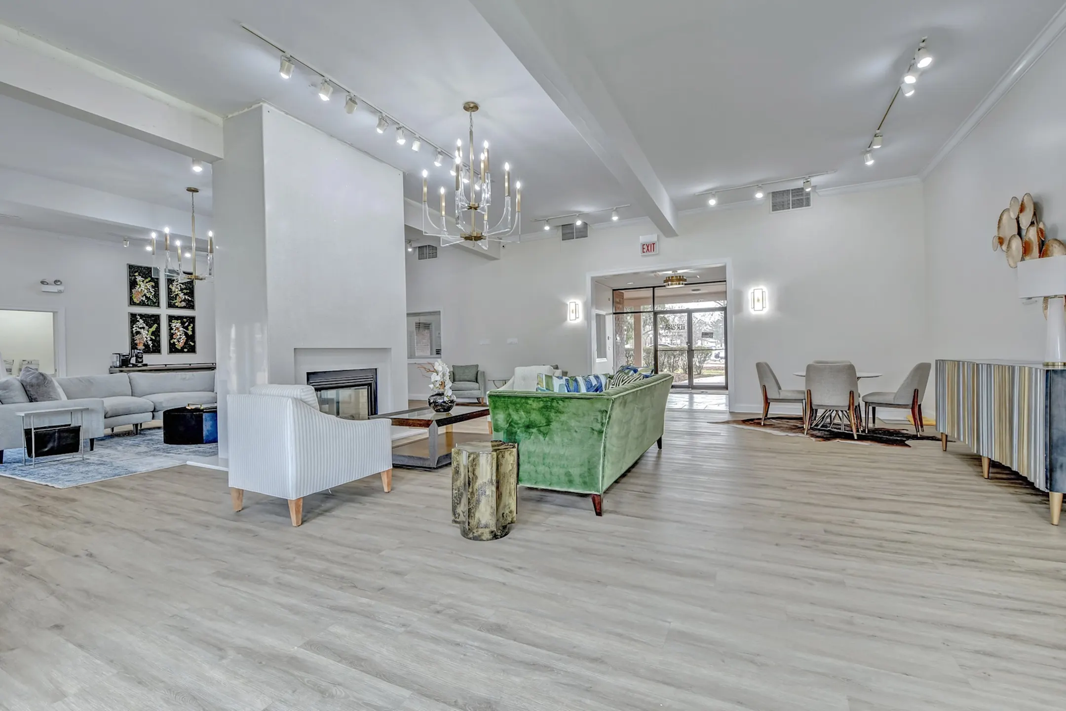 Terraces of Elk Grove Apartments 908 Ridge Sq Elk Grove Village, IL