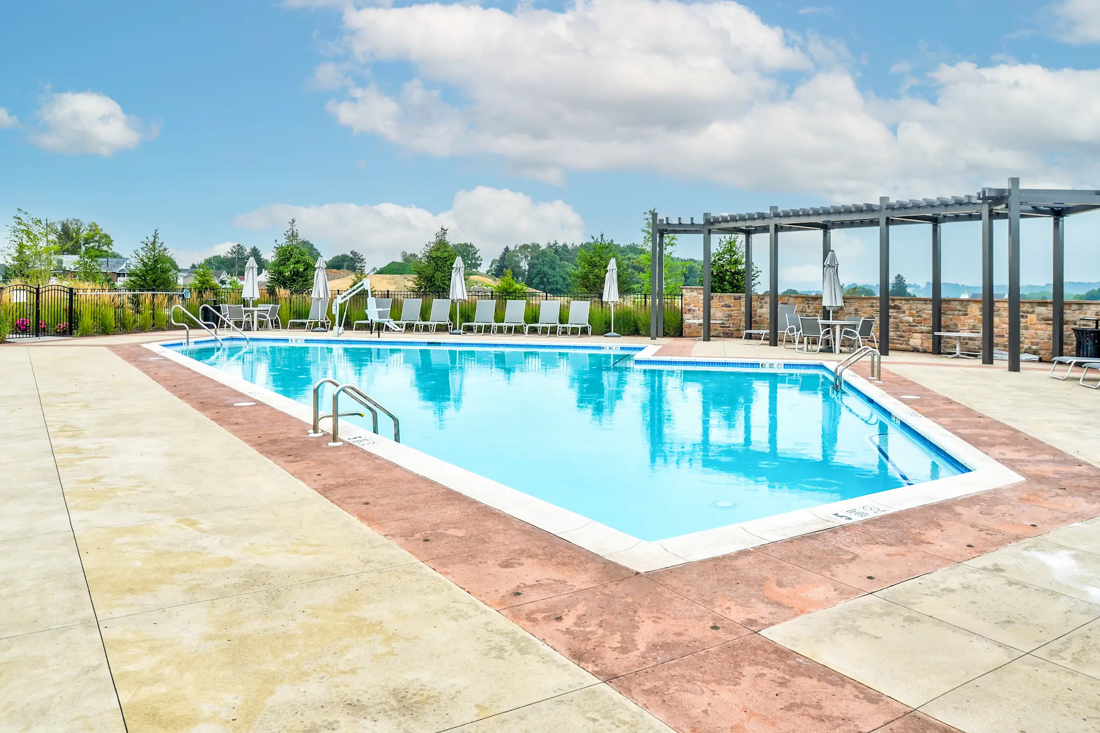 Lehigh Hills 100 Aviv Street Fogelsville, PA Apartments for Rent