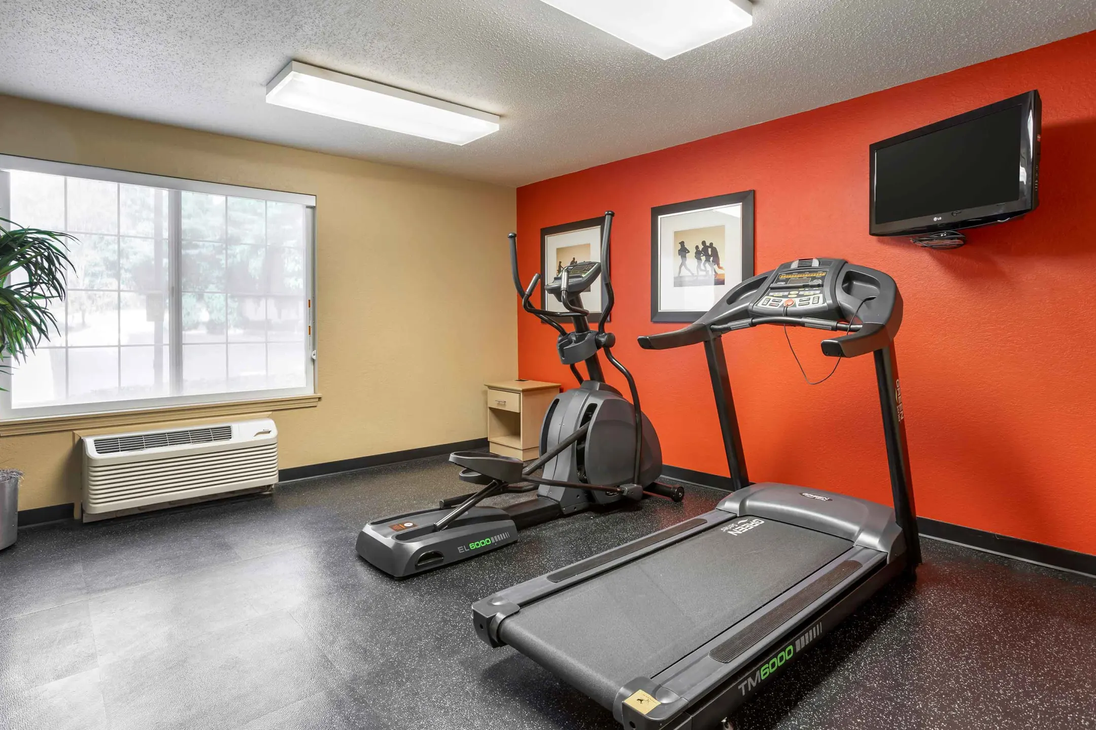 Fitness Weight Room - Furnished Studio - Norwalk - Stamford - Norwalk, CT