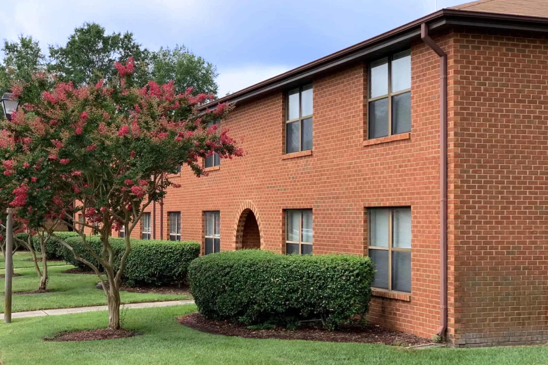 Green Tree Apartments Apartments Chesapeake, VA 23320