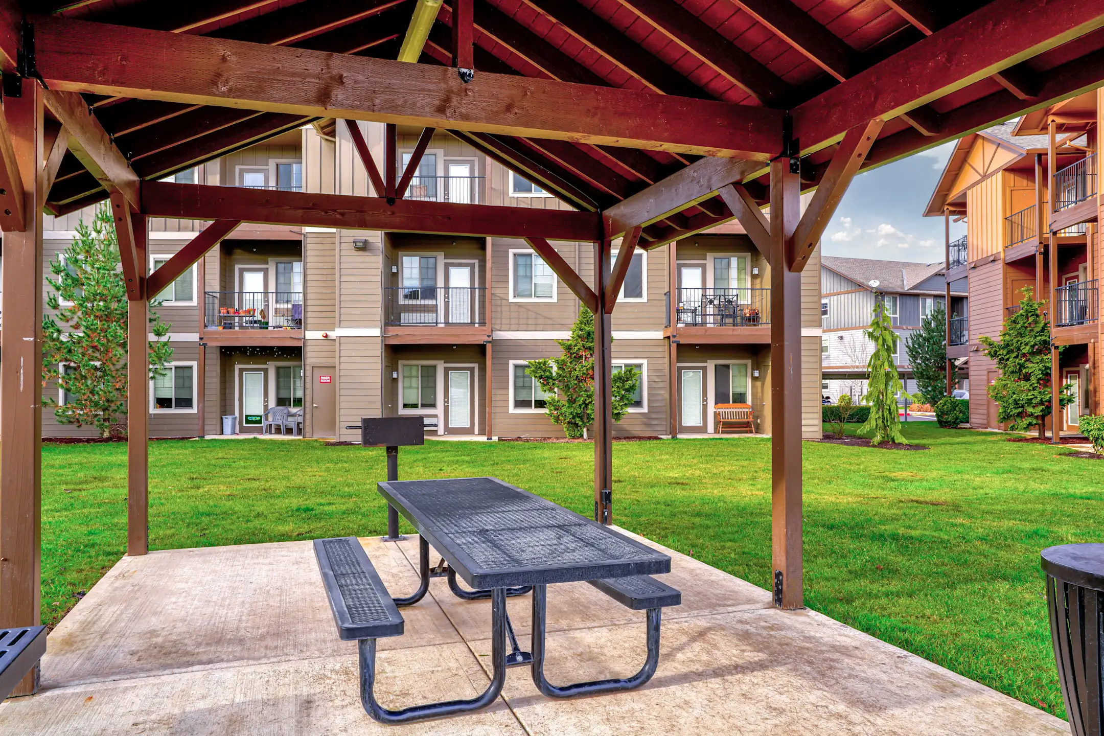 Riverplace Apartment Homes Apartments Independence, OR 97351