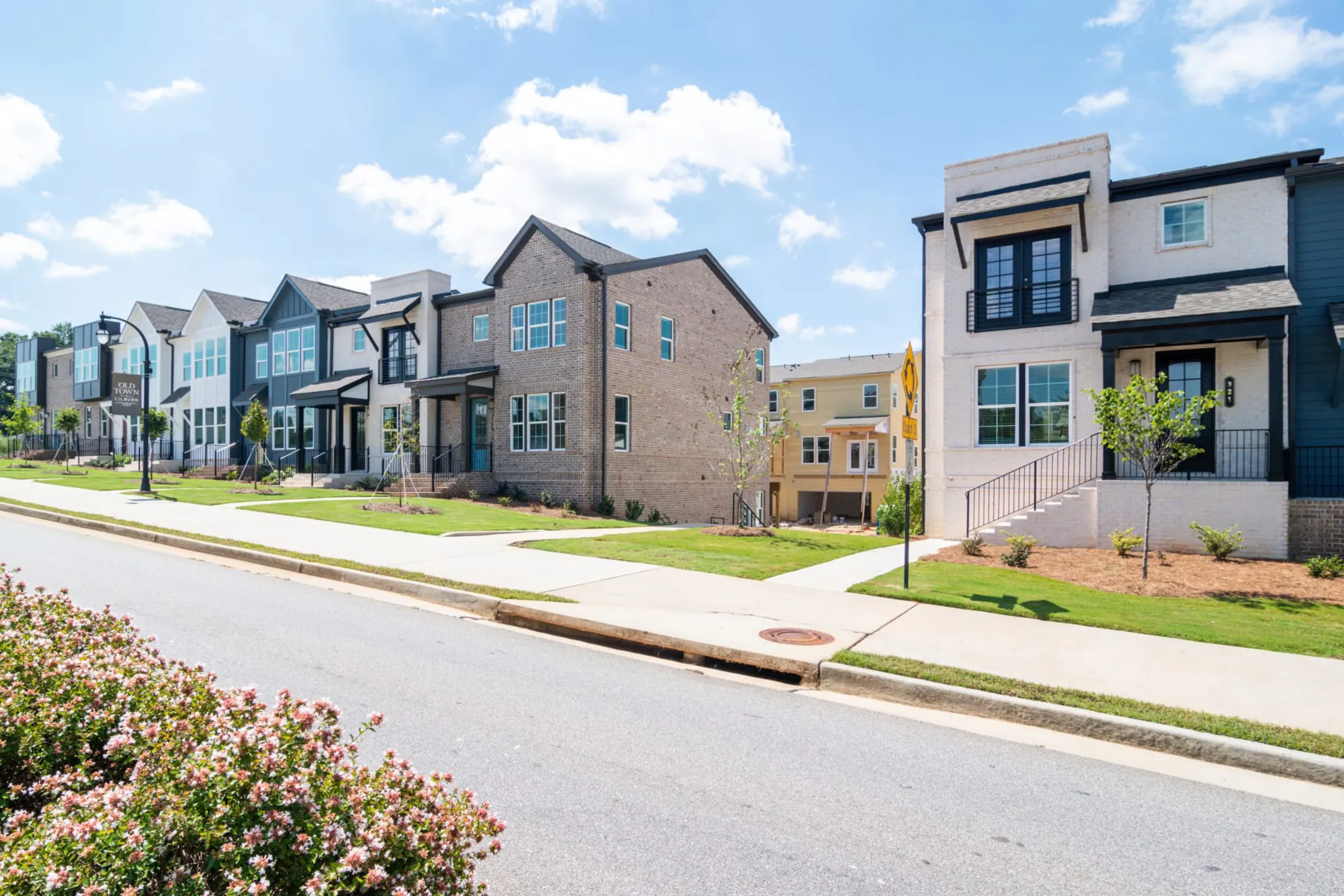 Main Street Townes at Lilburn Townhomes - Lilburn, GA 30047