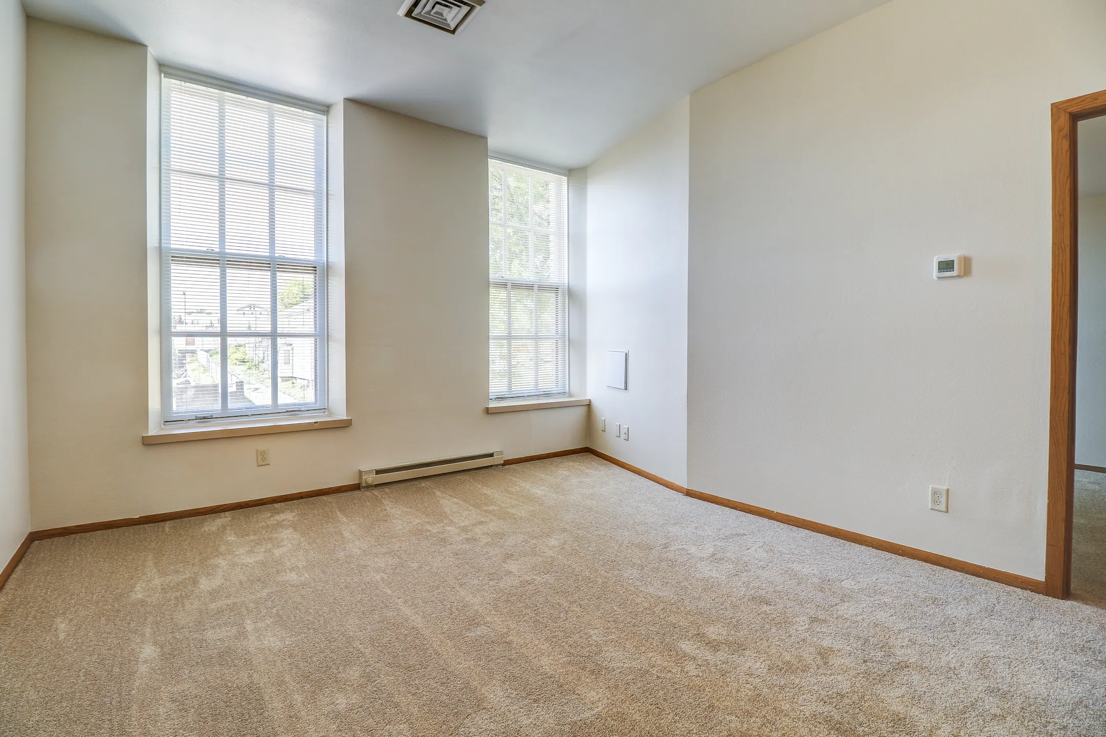 Living Room - Signature 23 - Janesville, WI