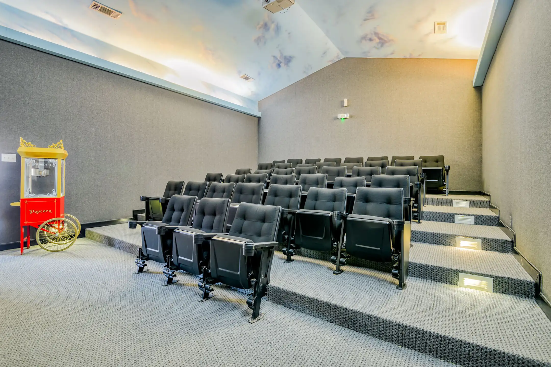 Kensington Park Apartments 3150 Garrison Rd Denton, TX Apartments