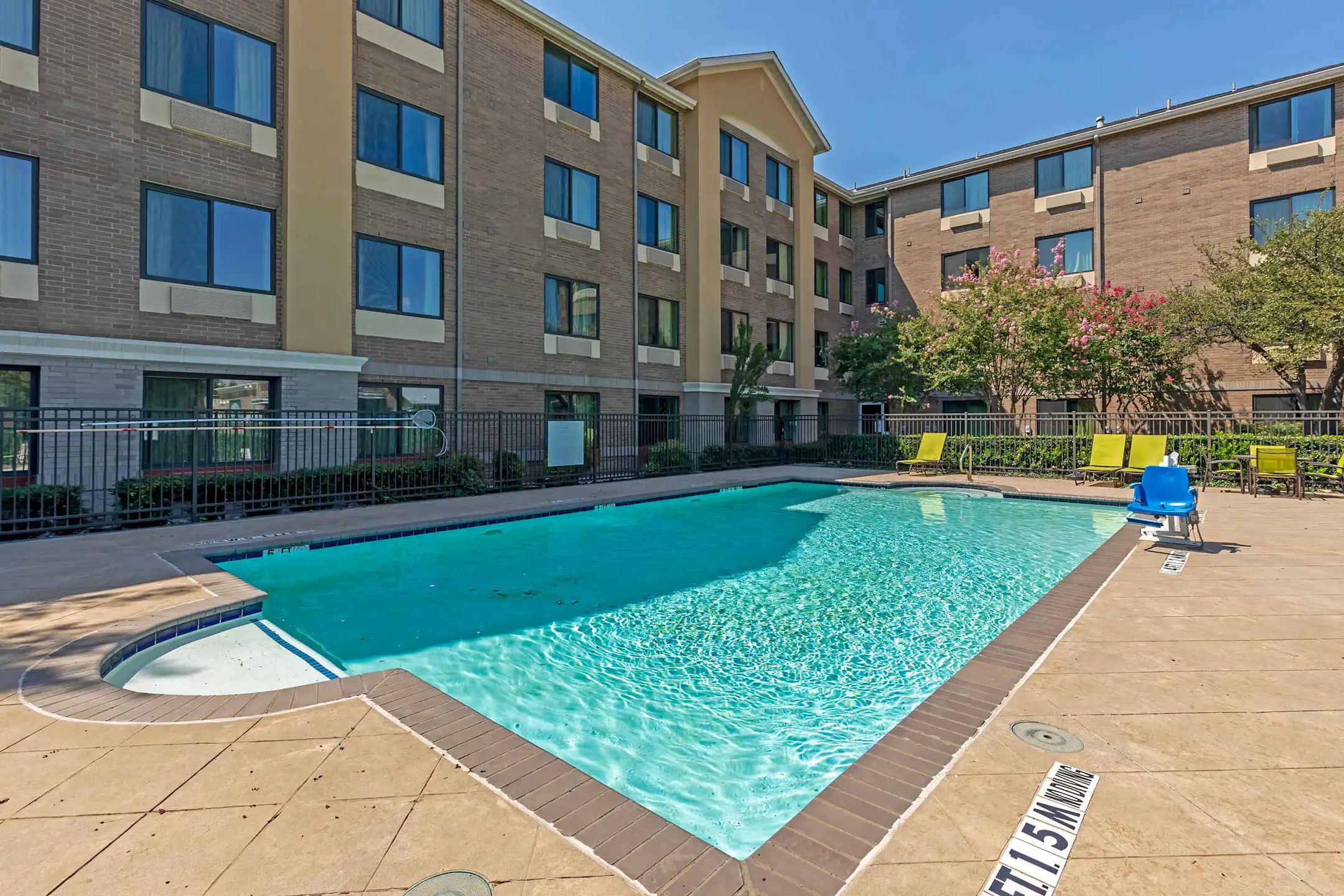 Furnished Studio Dallas Plano Apartments Plano, TX 75093