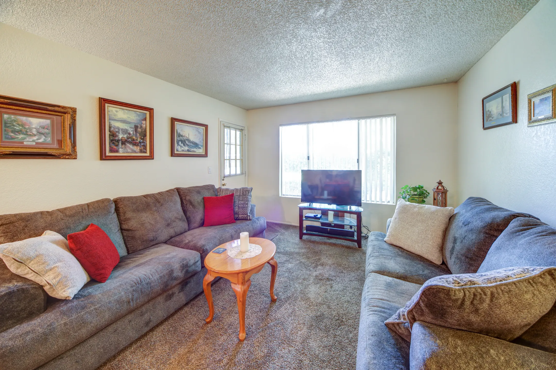 Living Room - Foxworth - Carmichael, CA