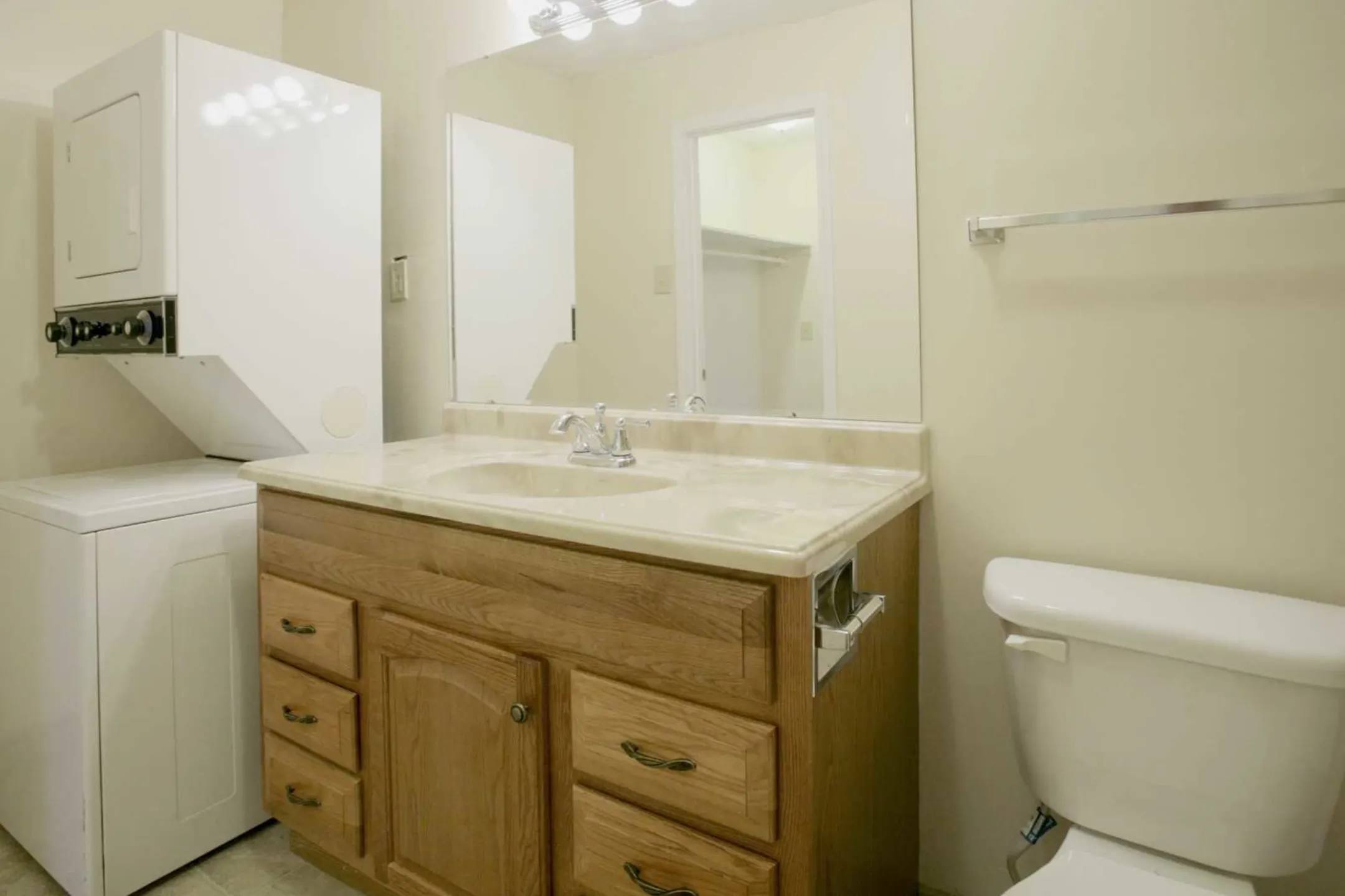 Bathroom - Briargate Condominiums - Columbia, SC