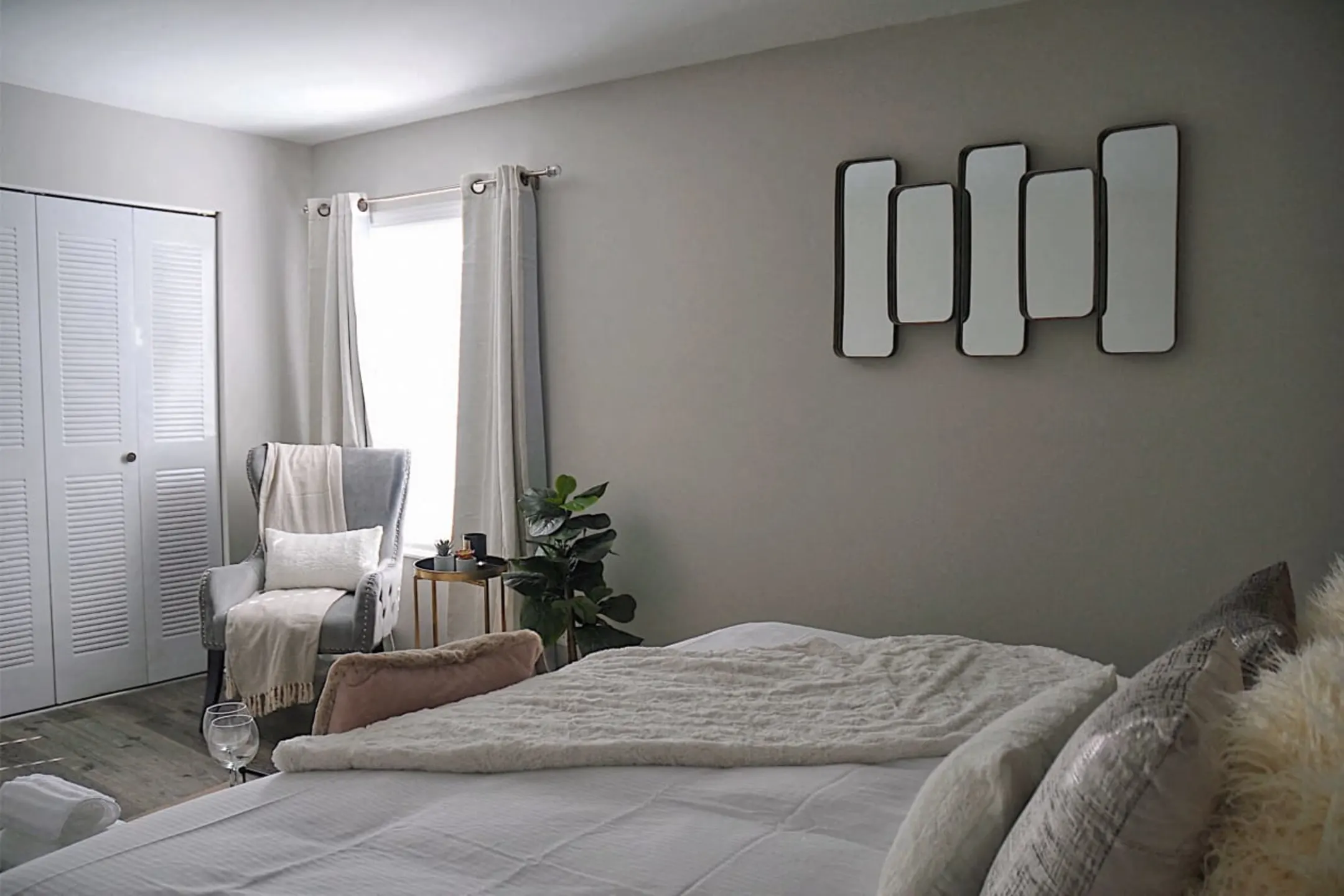 Bedroom - Pickwick Farms - Indianapolis, IN