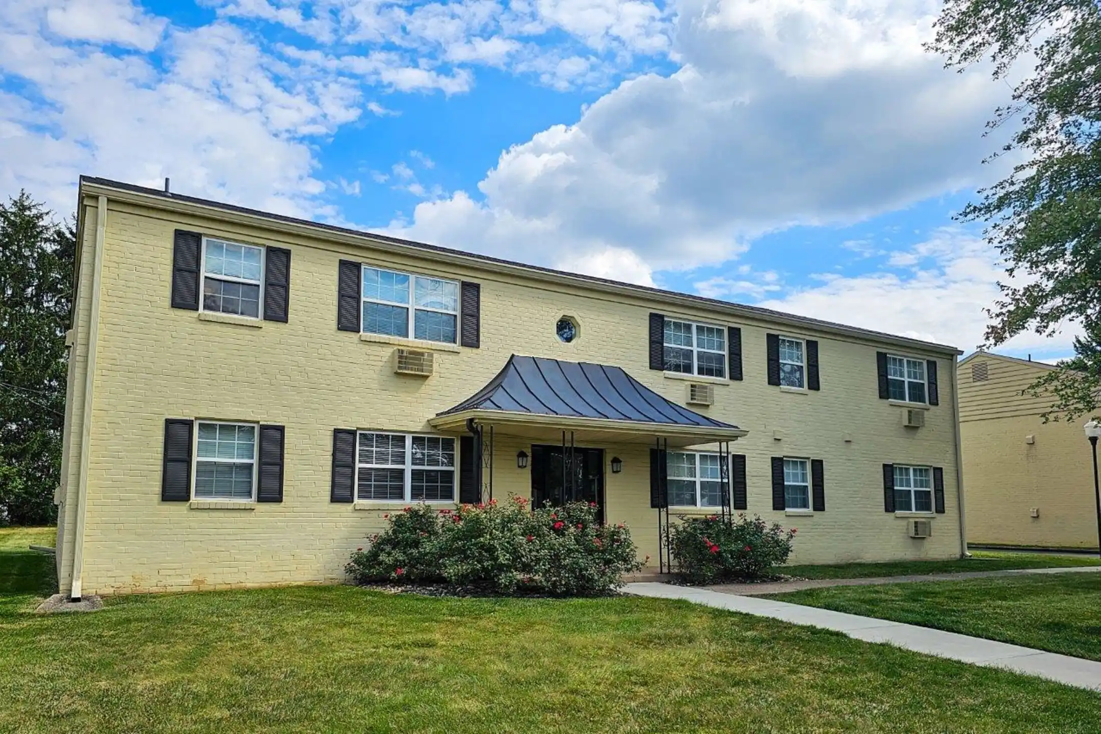 Camp Hill Plaza Apartment Homes Apartments Camp Hill, PA 17011