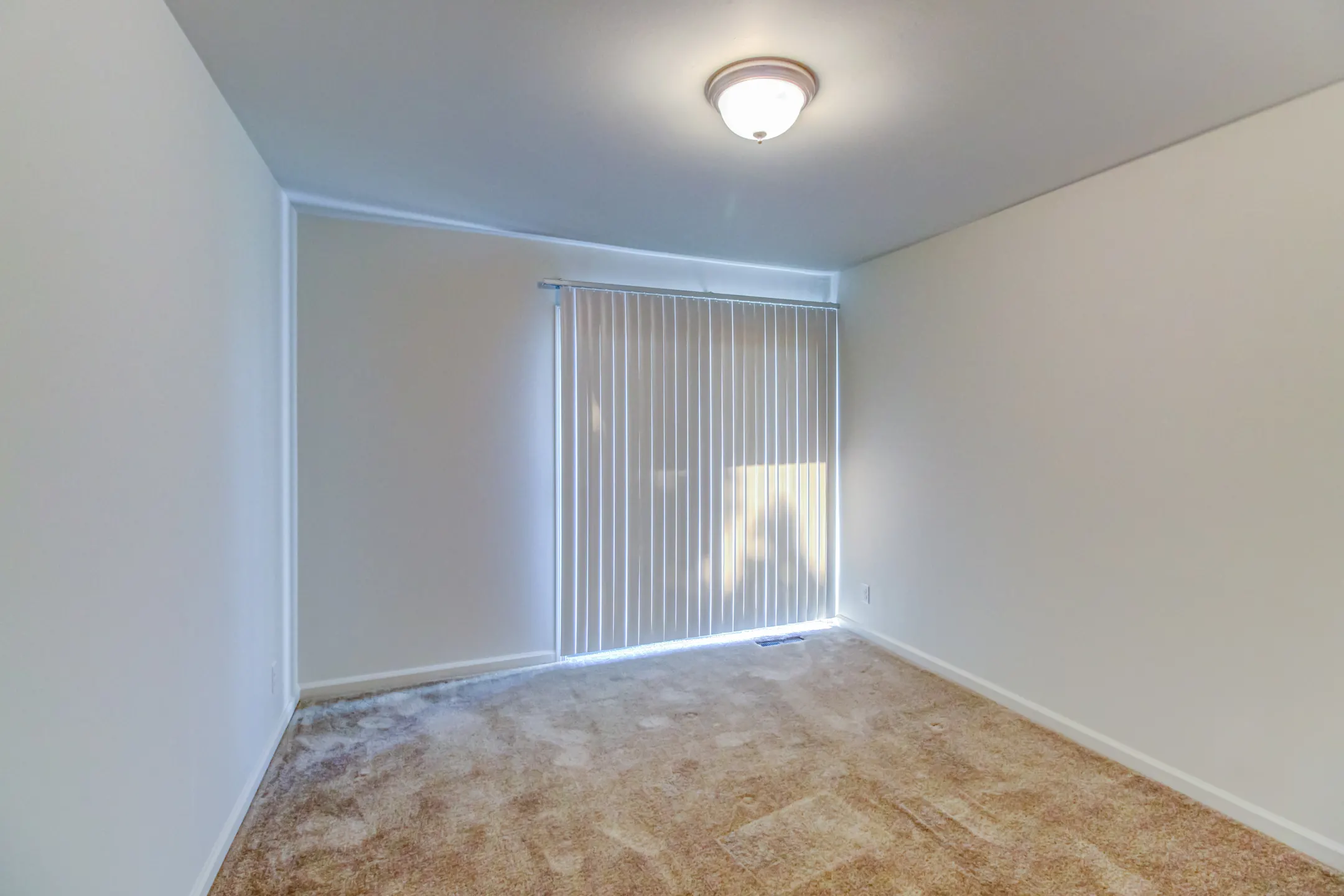 Grand Bend Club Apartments Grand Blanc, MI 48439