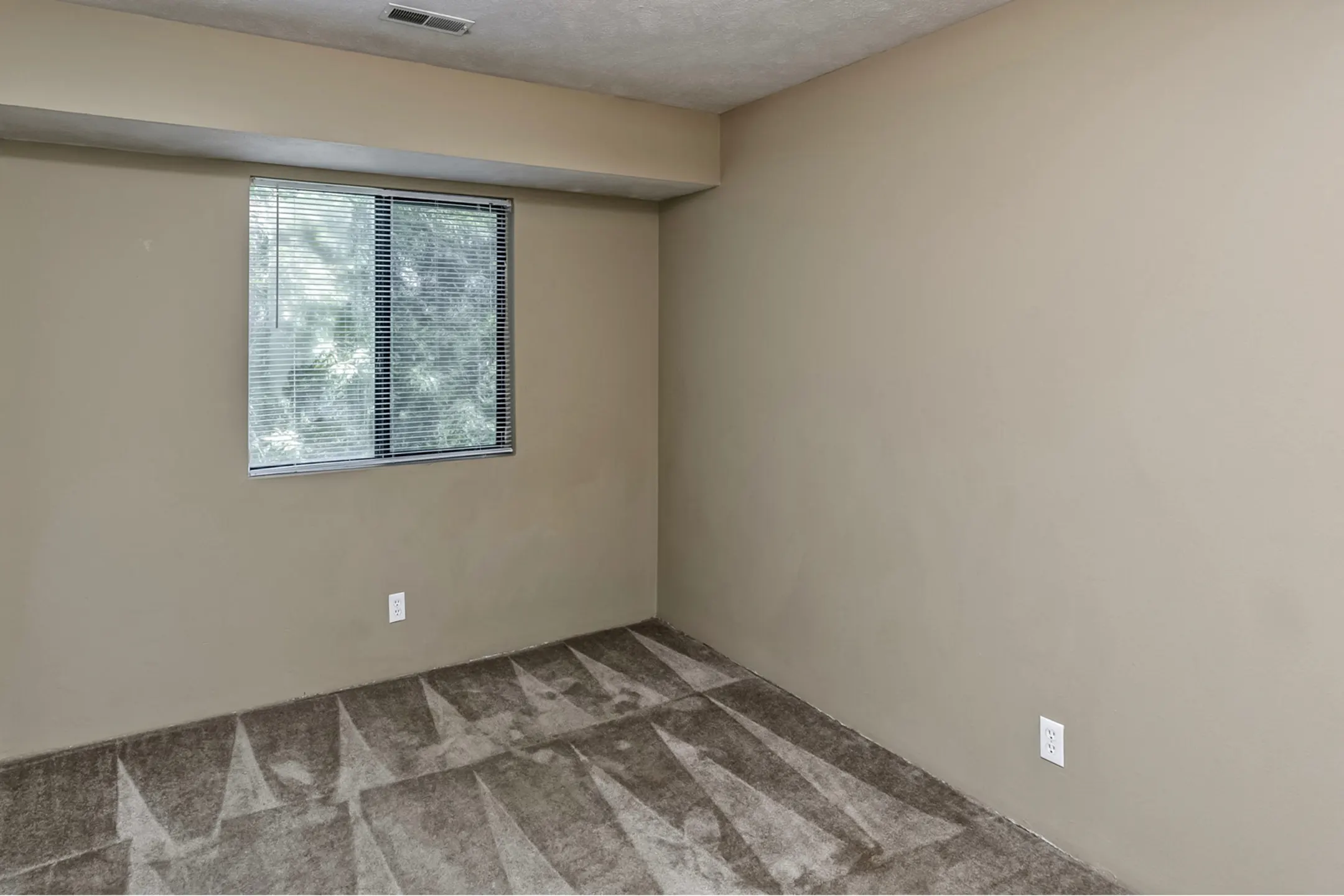 Maple View Apartments 3625 N 104th Ave Omaha, NE Apartments for Rent Rent.