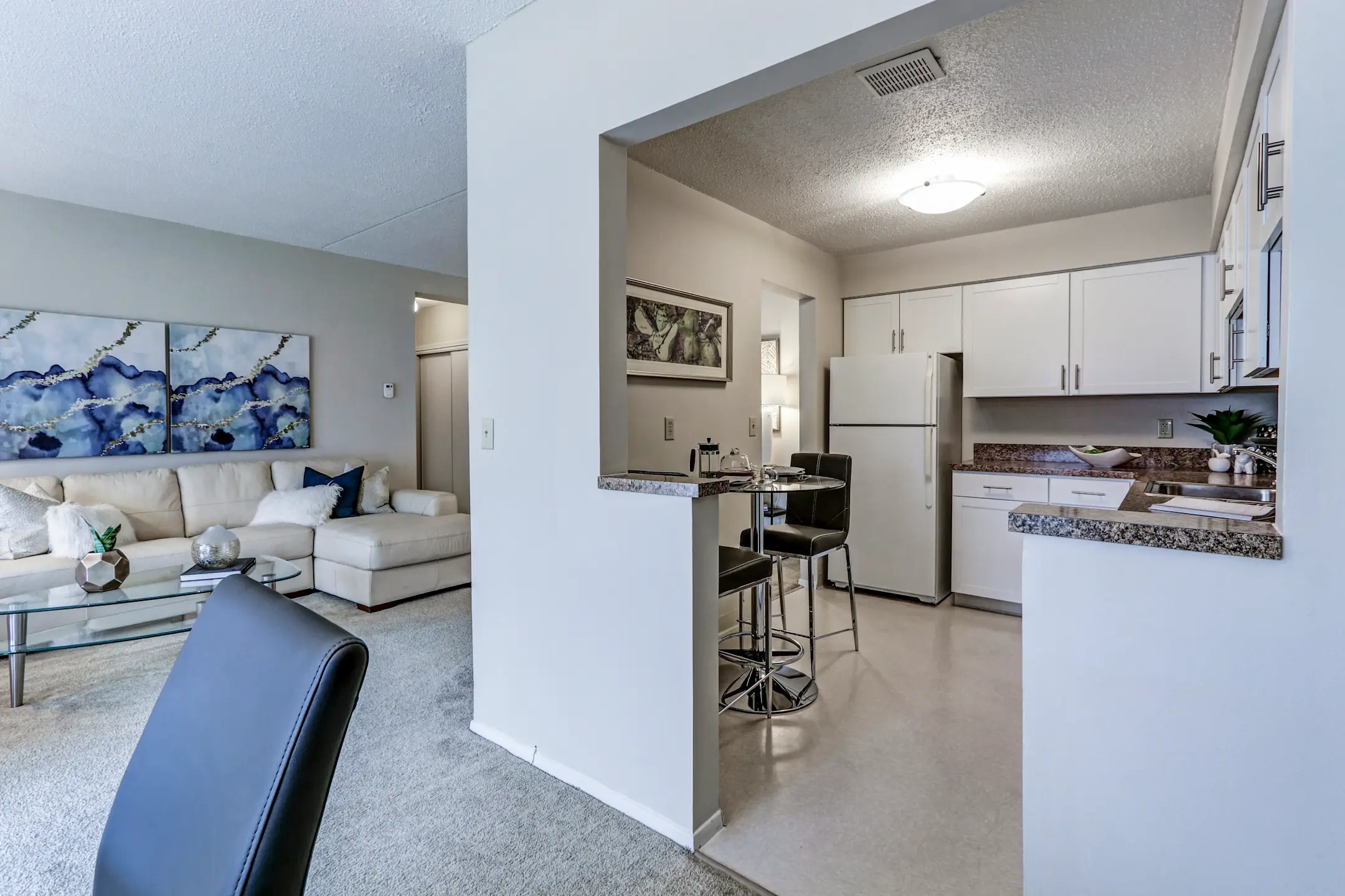 Kimberly Park Apartments 5930 Stumph Rd Cleveland, OH Apartments