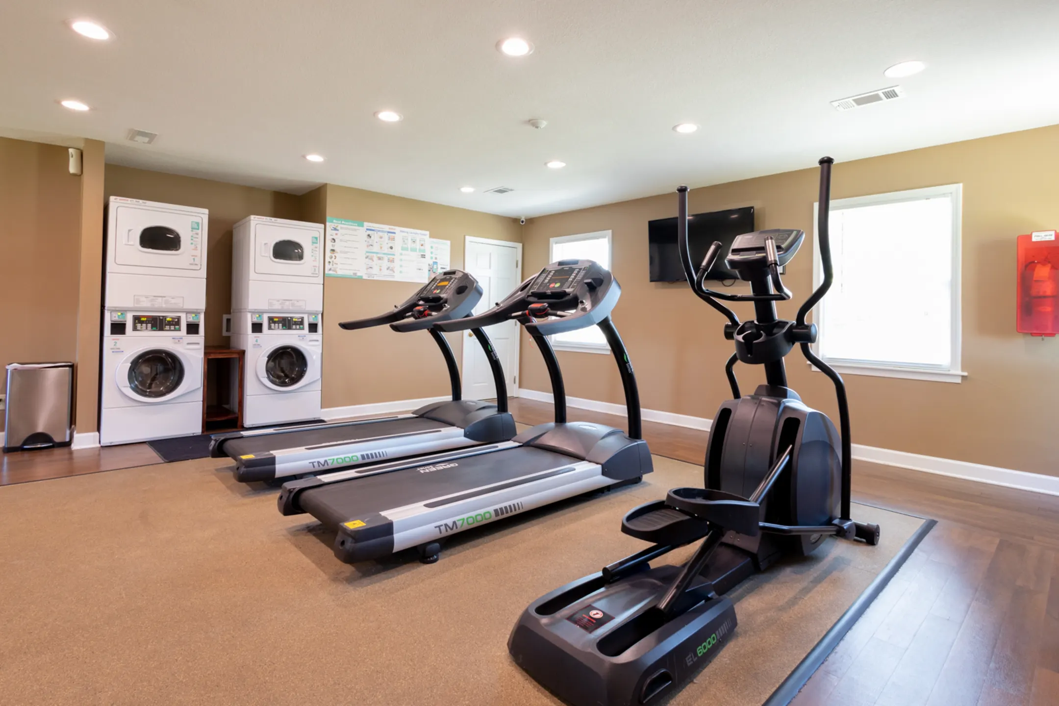 Fitness Weight Room - Archer's Pointe Apartments of Fort Wayne - Fort Wayne, IN