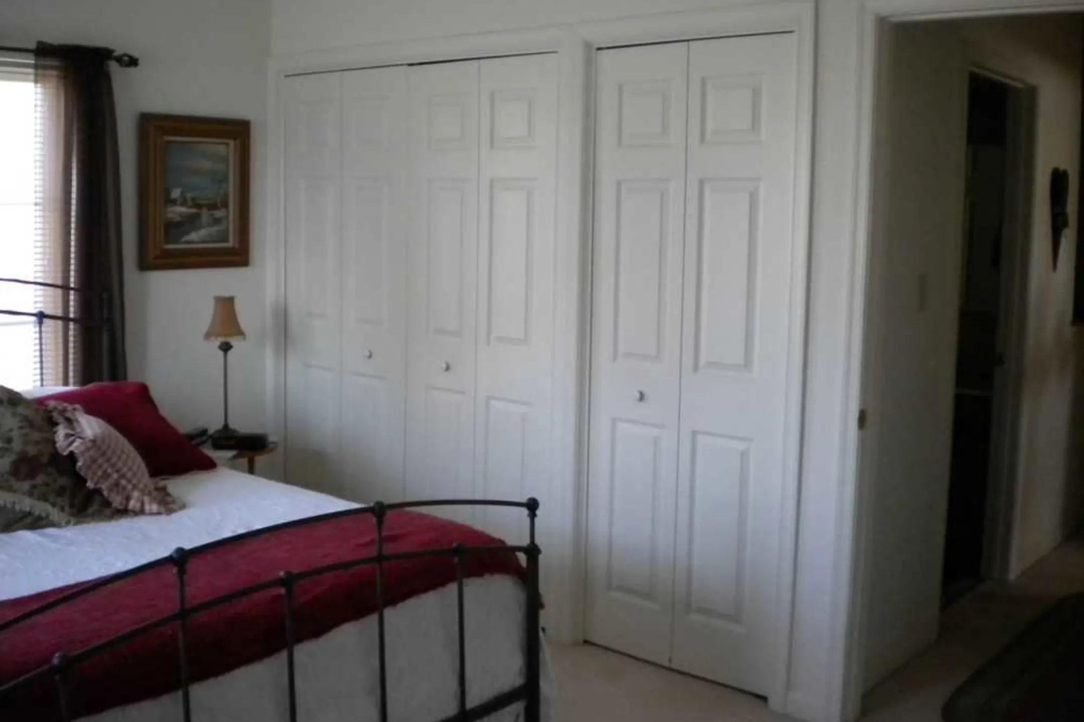 Bedroom - Kissel Hill Apartments - Lititz, PA