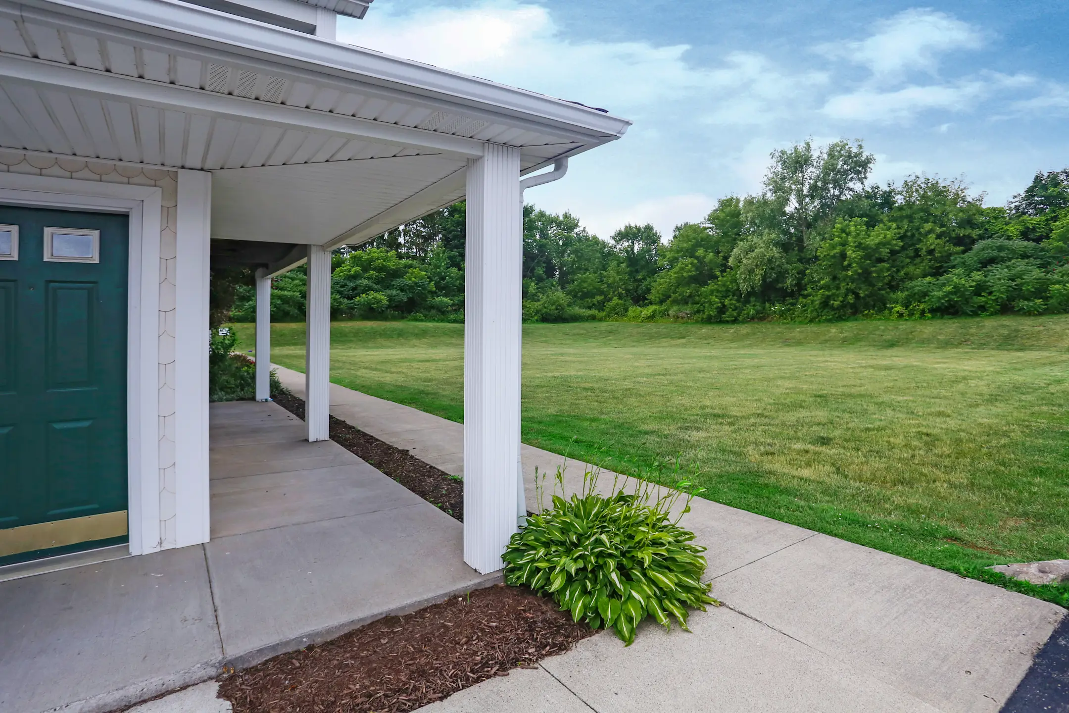 Jordache Park Apartments 1401 Jorpark Cir Spencerport, NY