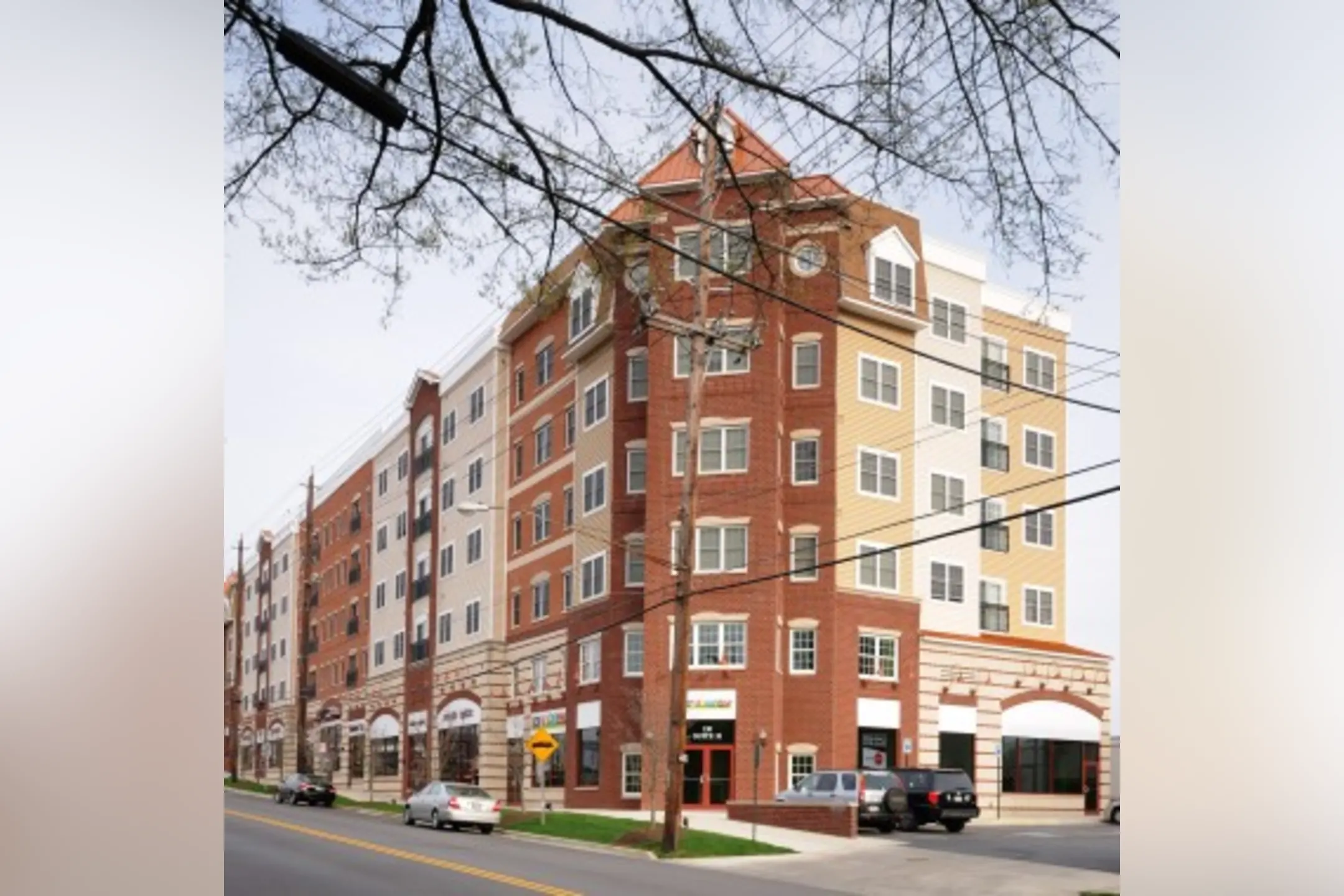 Building - The Residences at Rollins Ridge - Rockville, MD