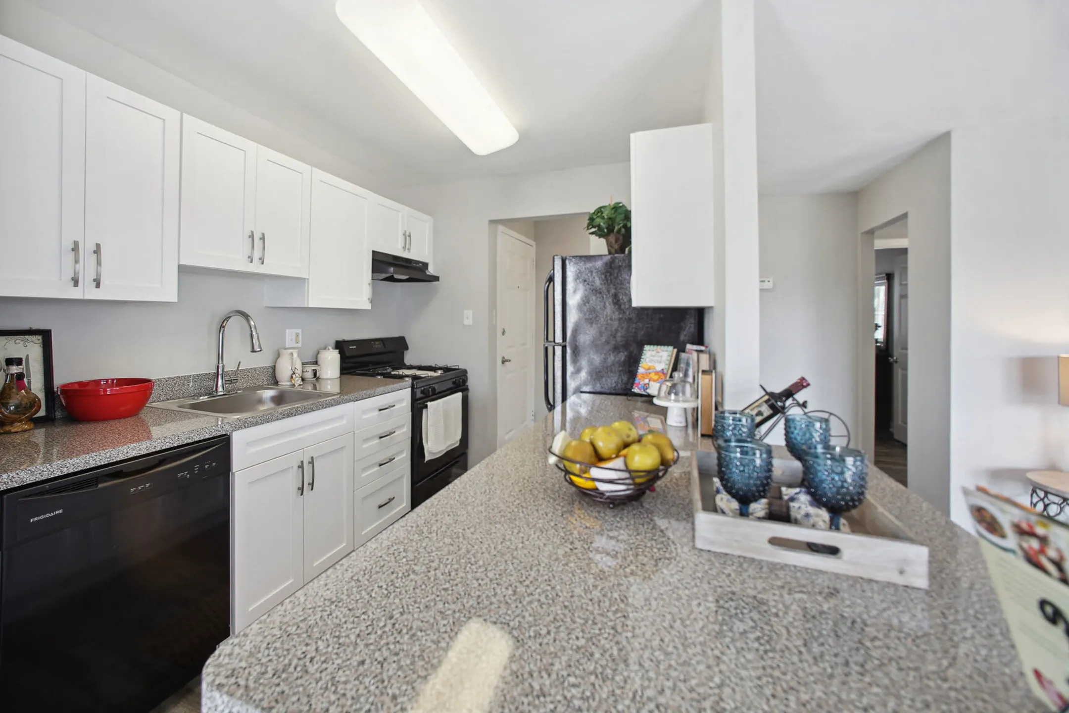 The Benjamin at Landover Hills 4085 Warner Ave Hyattsville, MD