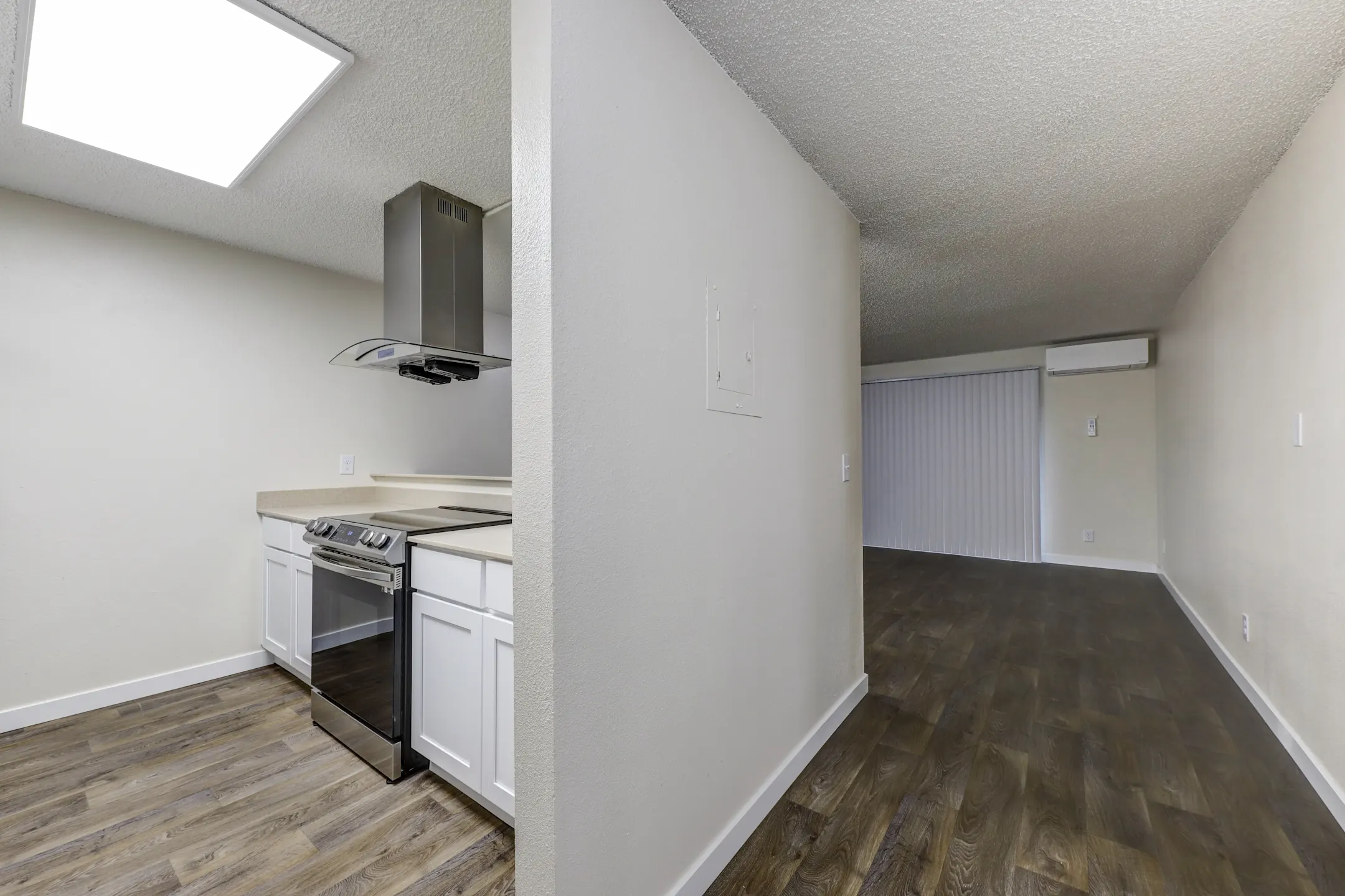 Pine Ridge Apartments SeaTac, WA 98188