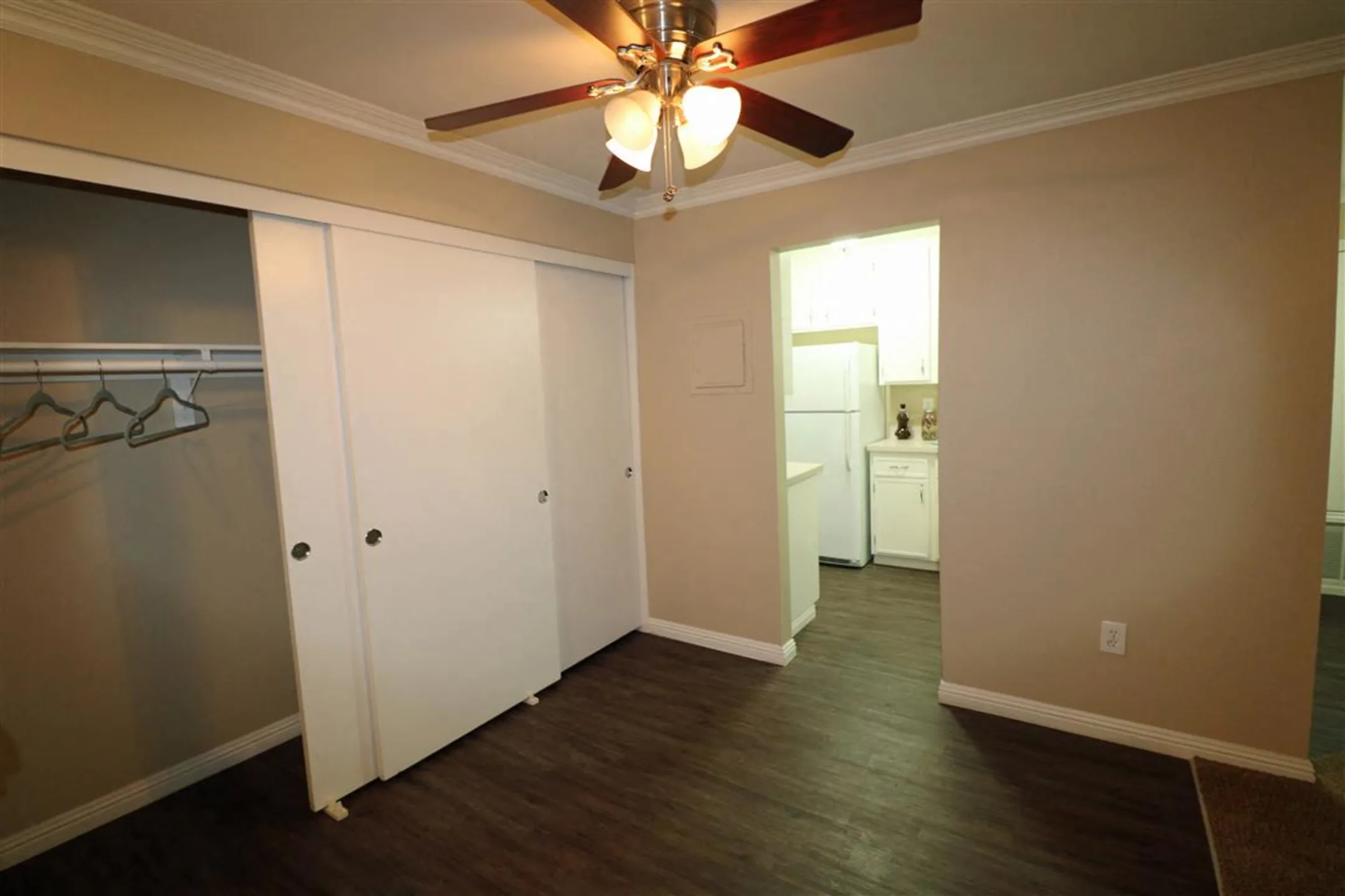 Greenhouse Apartments 1220 Deerpark Dr Fullerton, CA Apartments for