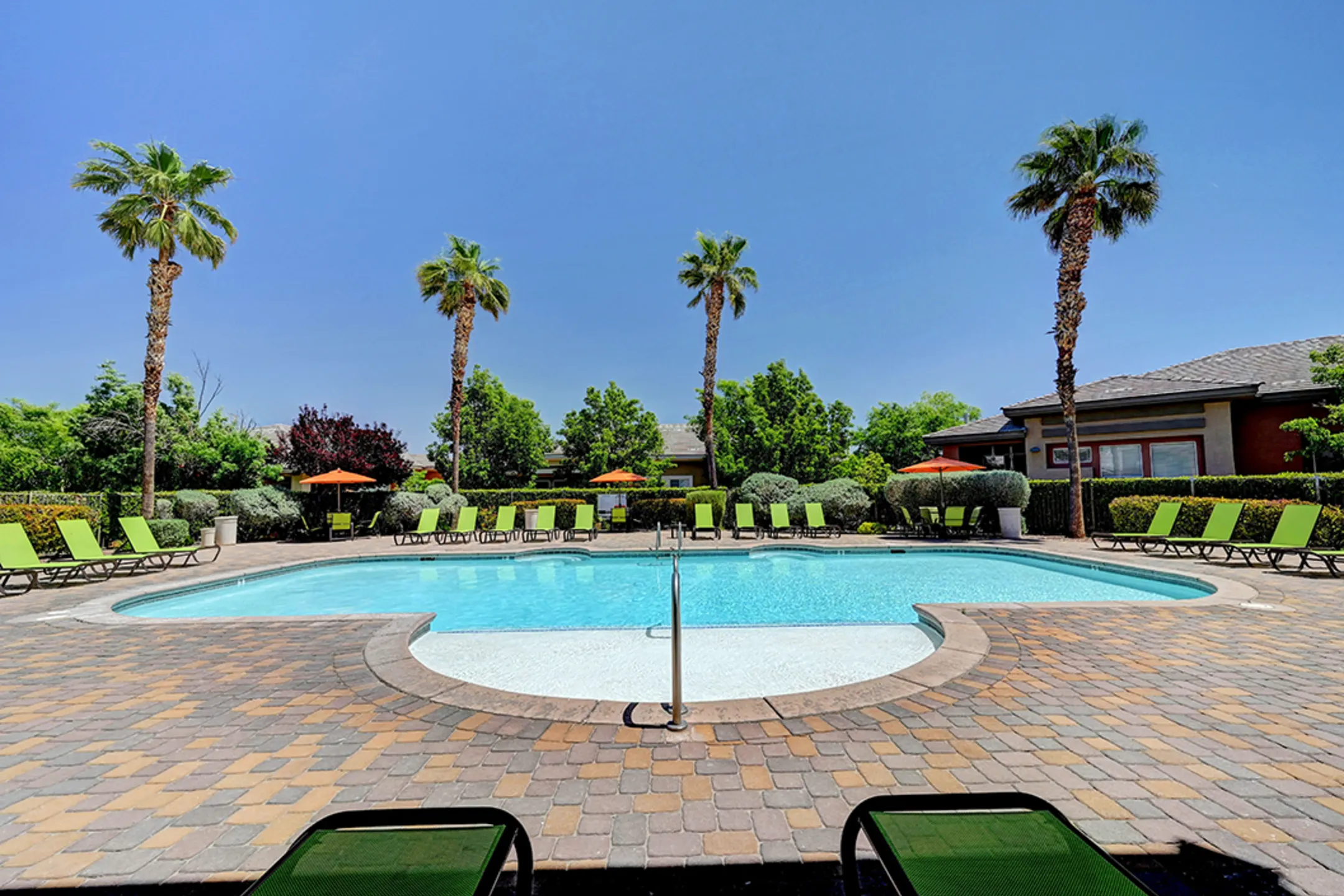 Canyon Villas - 650 S Town Center Dr 