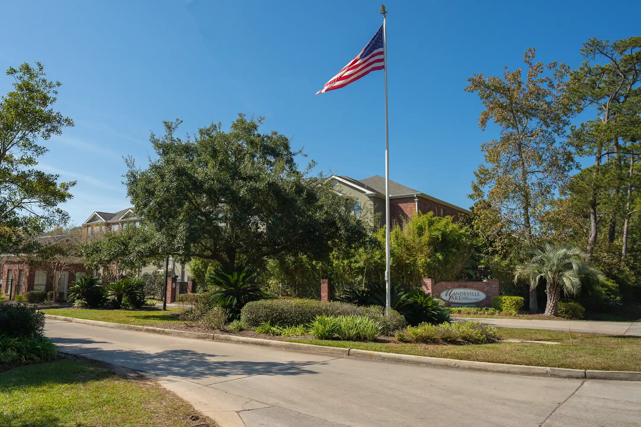 Mandeville Lake Luxury Apartment Homes 4840 Highway 22 Mandeville