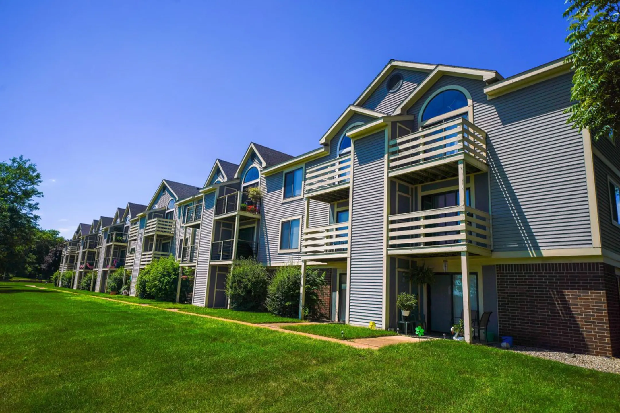 Pine Knoll Apartments Apartments Battle Creek, MI 49014