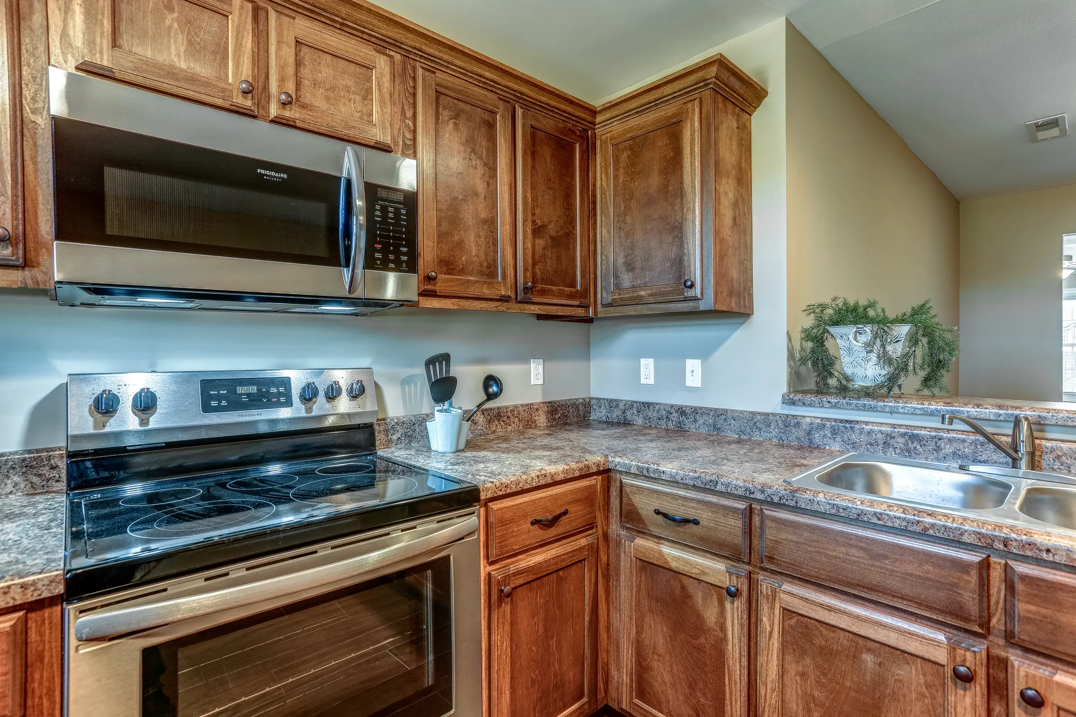 Bailey Springs Manor Apartments Florence, AL 35634