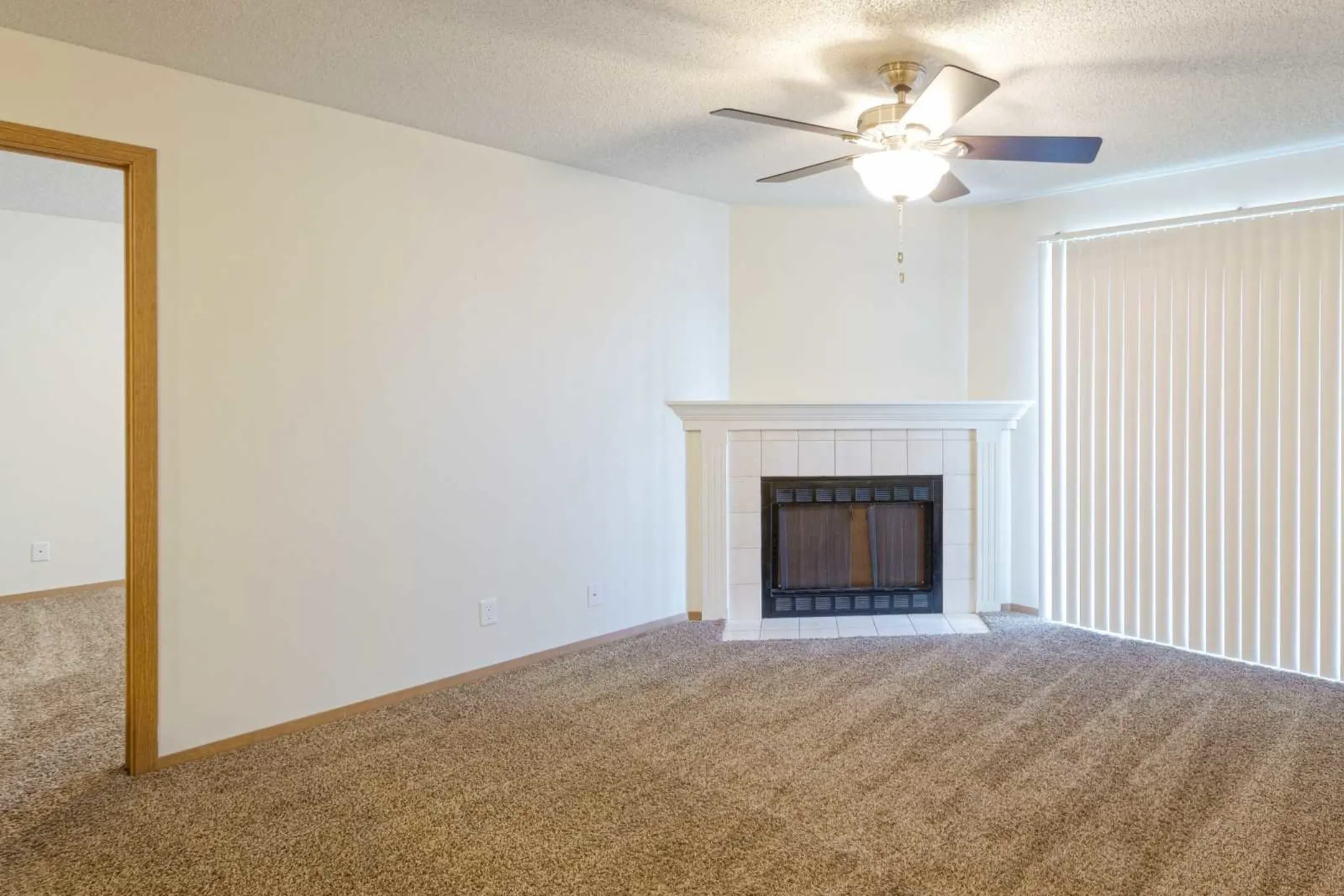 Living Room - Westbrooke Apartments - West Des Moines, IA