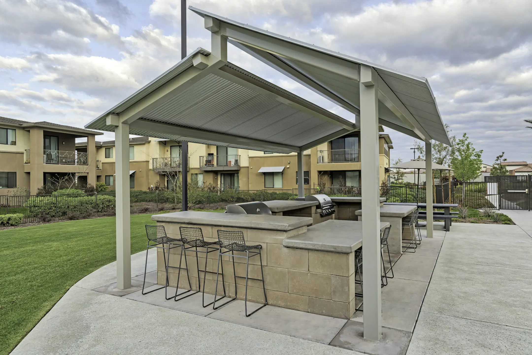 Park Square at Seven Oaks Apartments Apartments Bakersfield, CA 93311