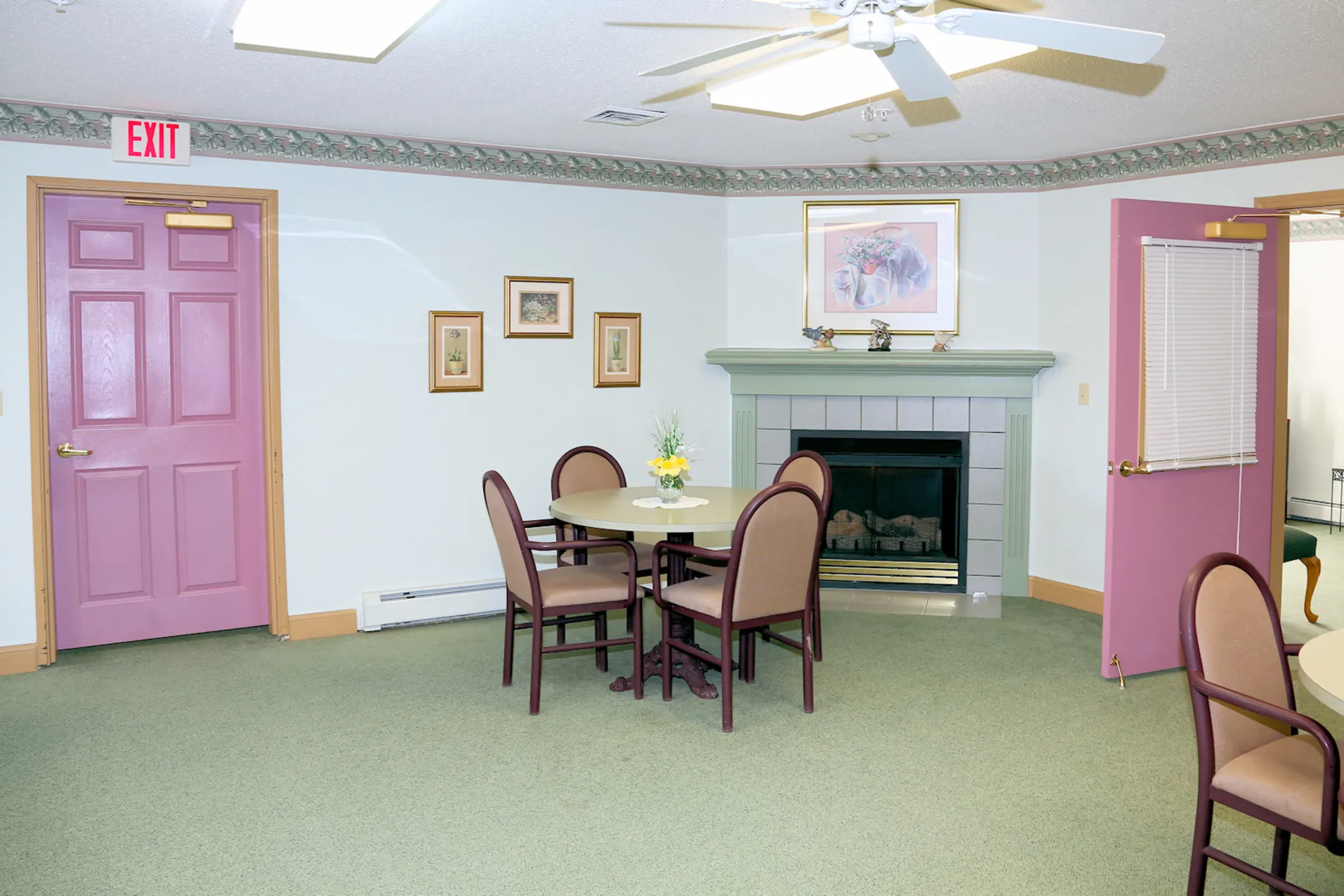 Dining Room - Covington Woods - Lansing, MI